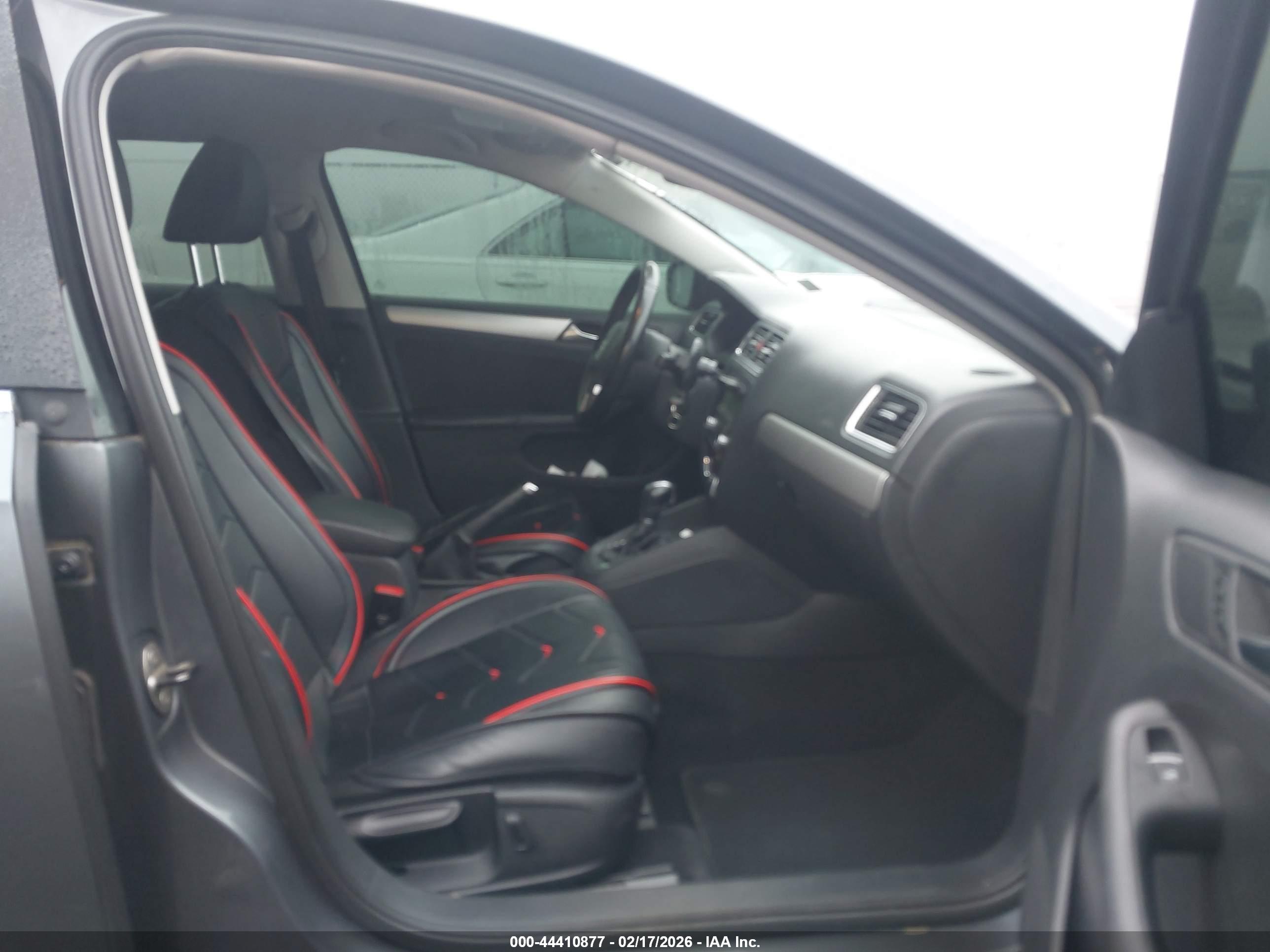 VOLKSWAGEN JETTA image 5