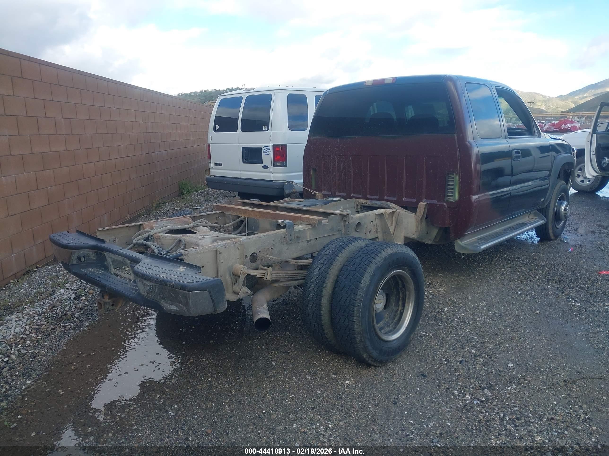 CHEVROLET SILVERADO image 4
