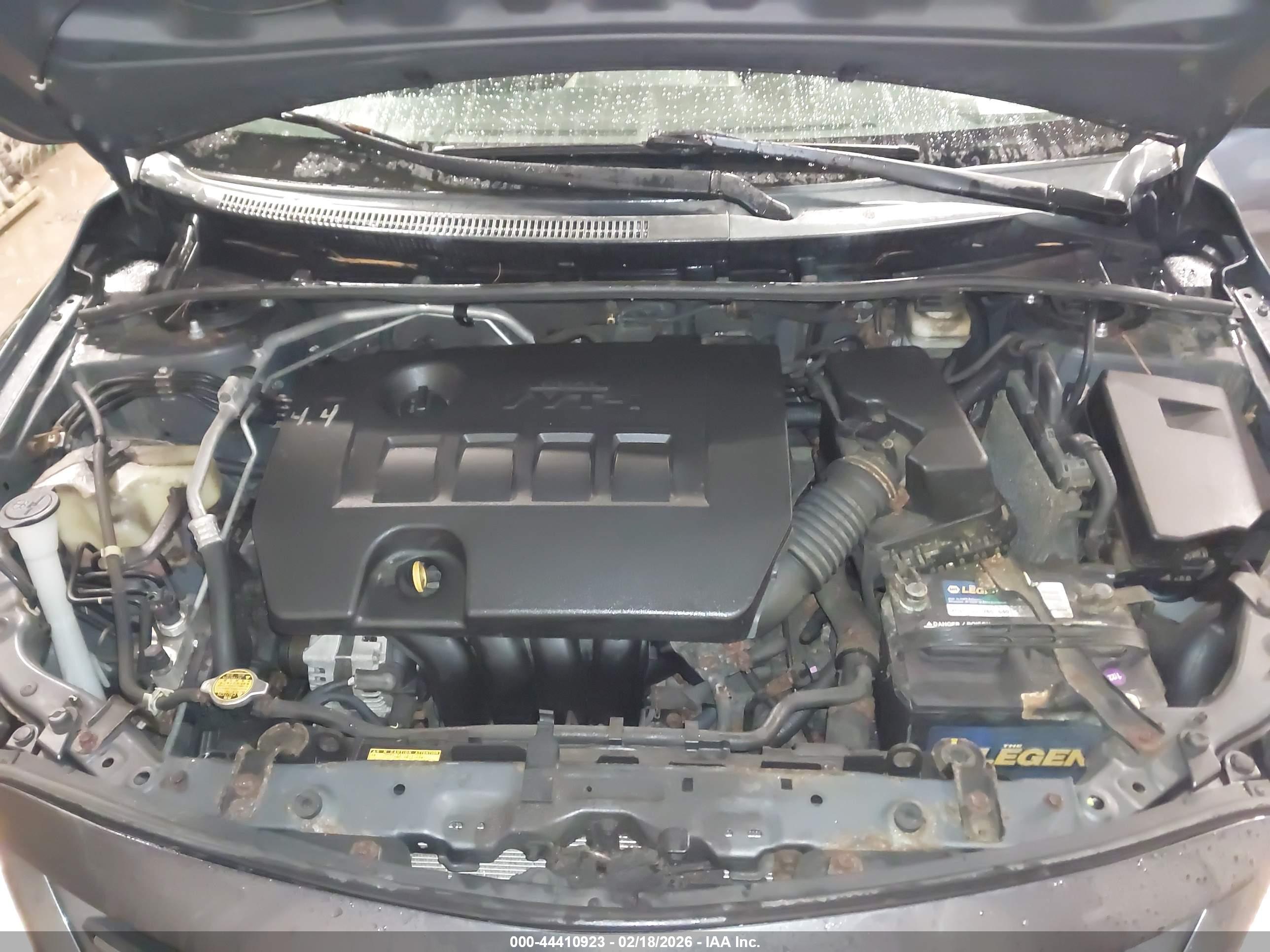 TOYOTA COROLLA image 10