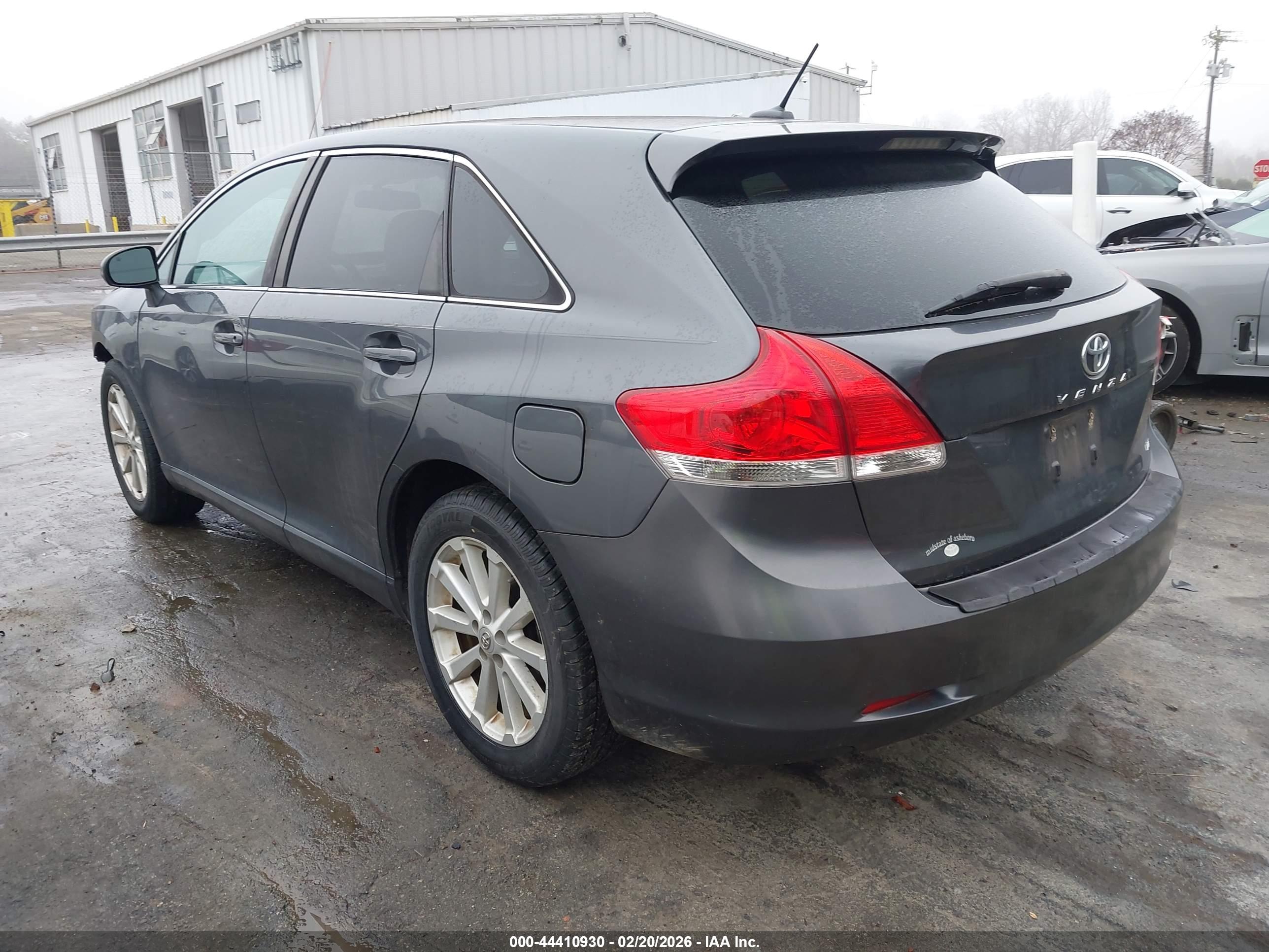 TOYOTA VENZA image 3