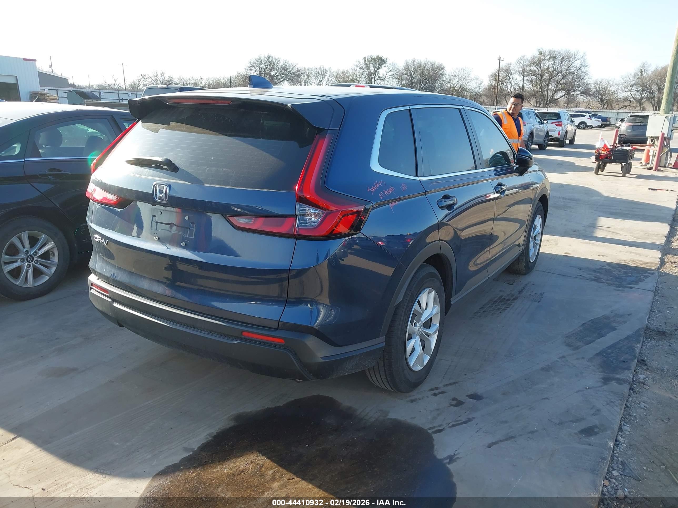 HONDA CR-V image 4