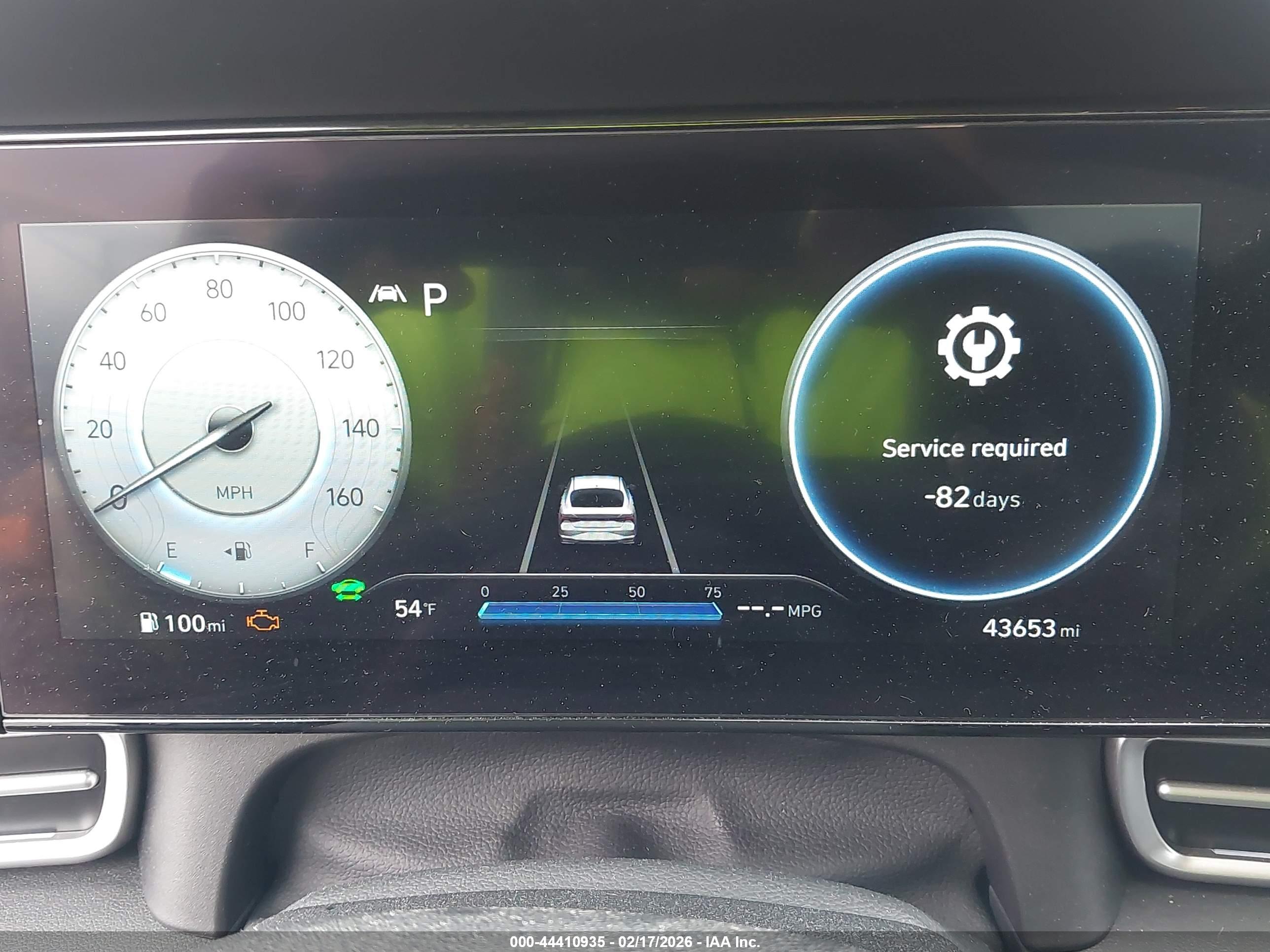 HYUNDAI ELANTRA image 7
