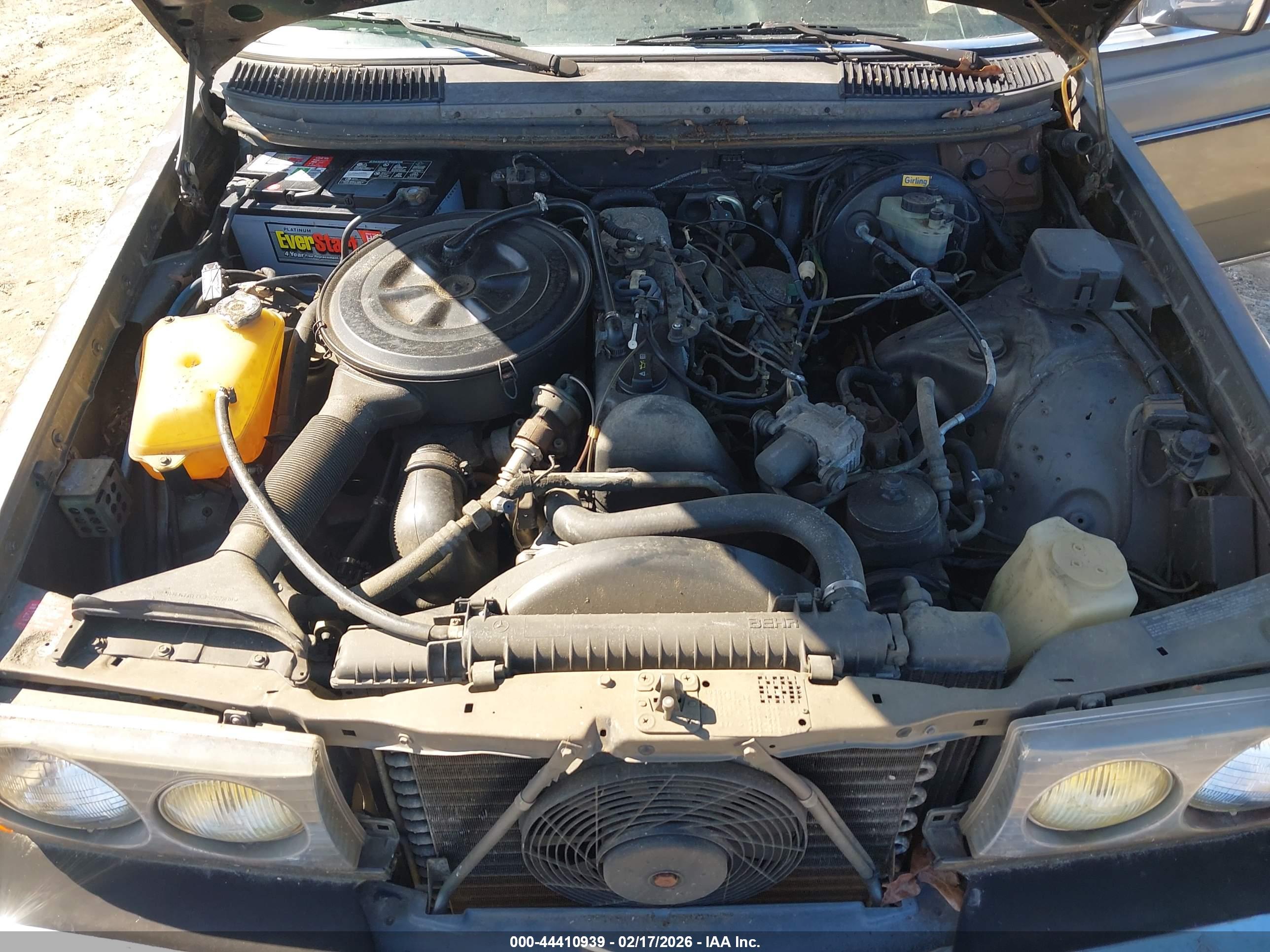 MERCEDES-BENZ 300 image 10