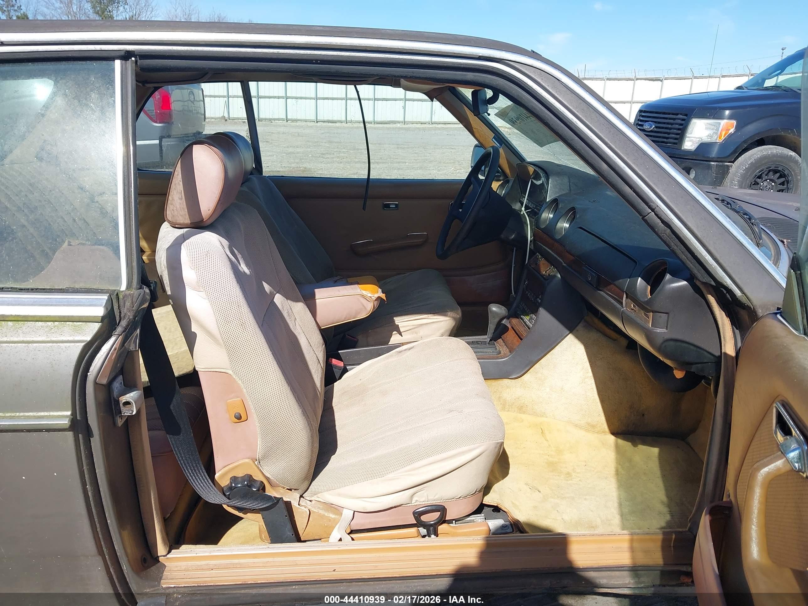 MERCEDES-BENZ 300 image 5