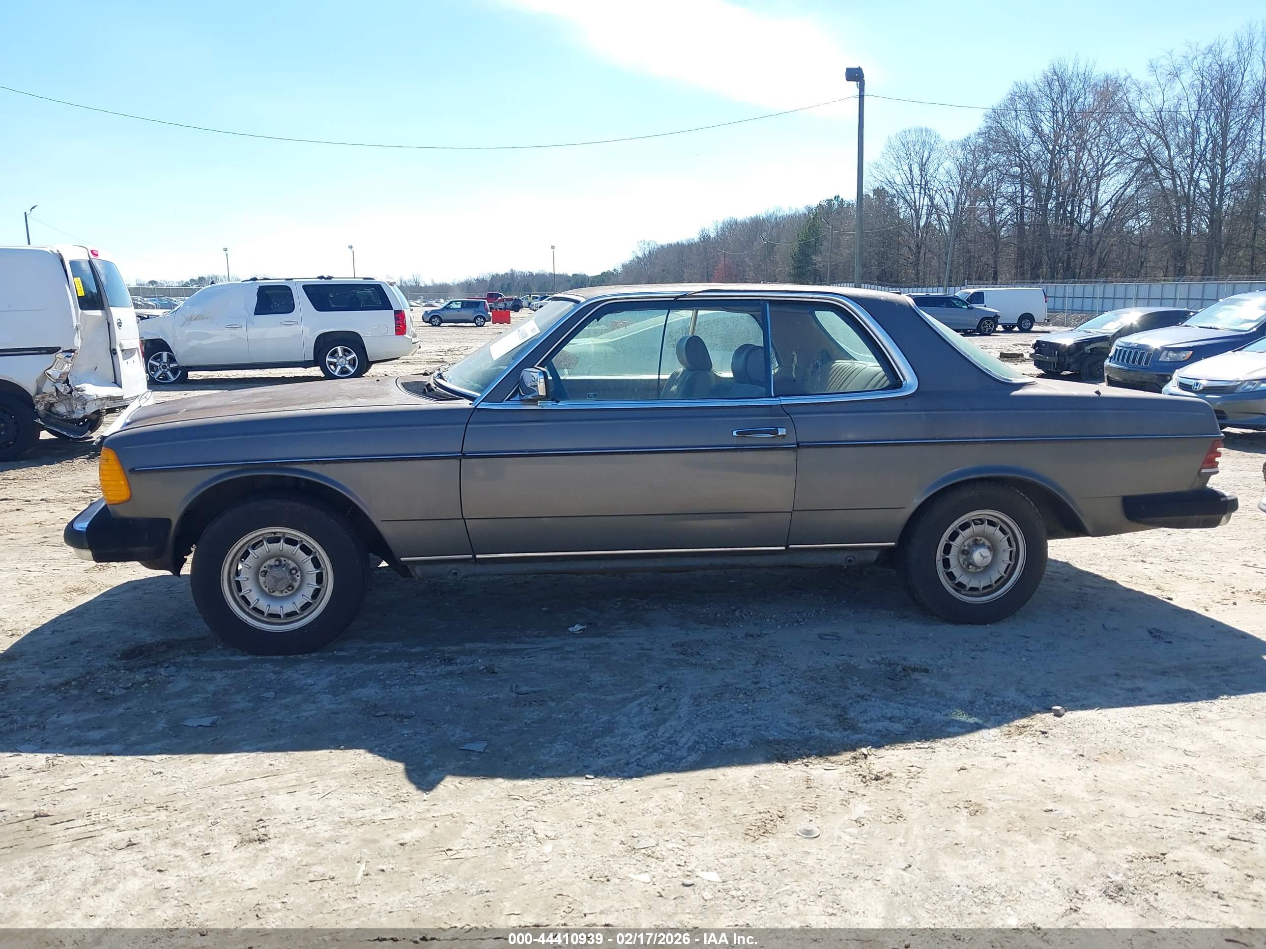 MERCEDES-BENZ 300 image 6