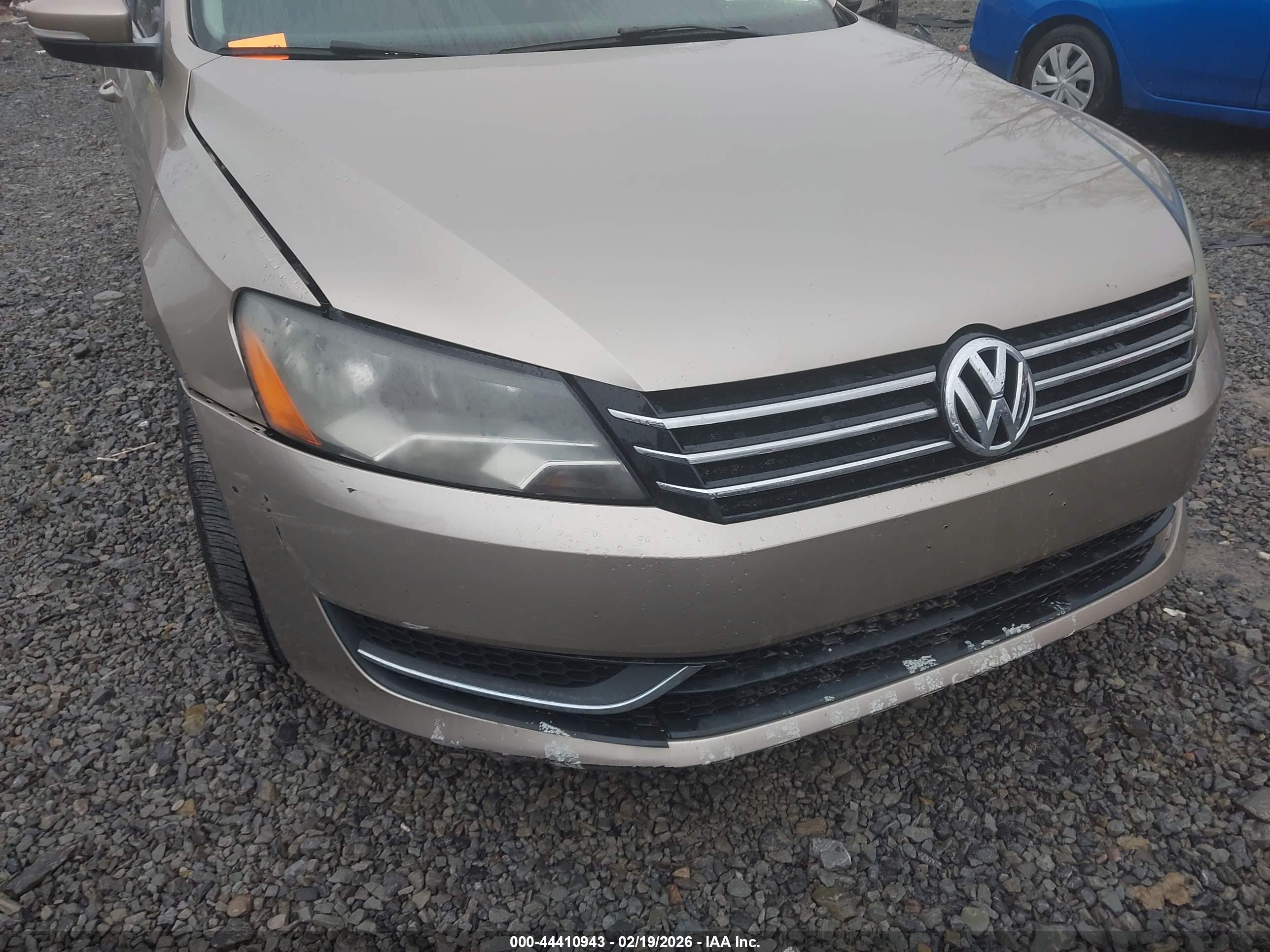 VOLKSWAGEN PASSAT image 6