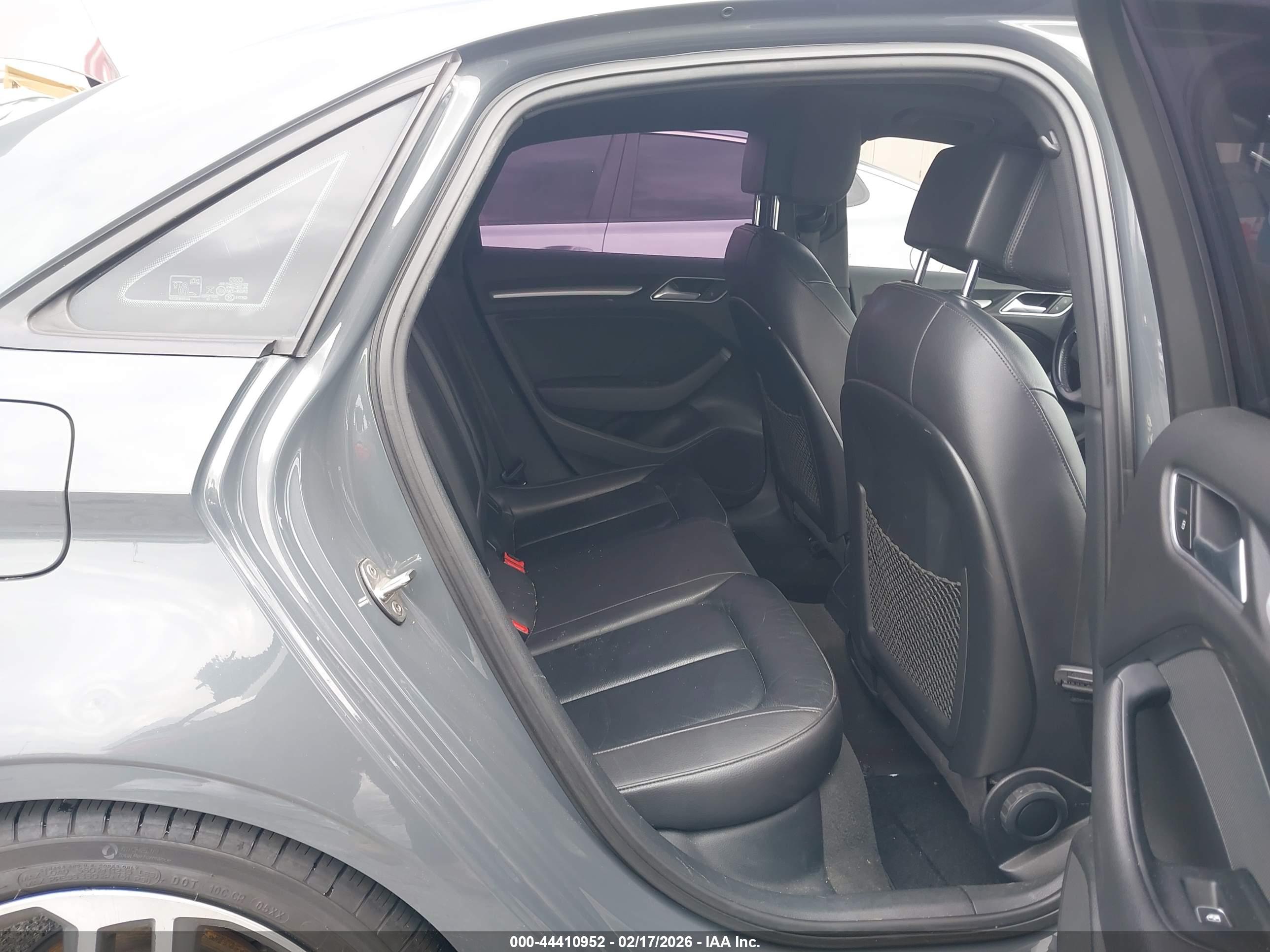AUDI A3 image 8