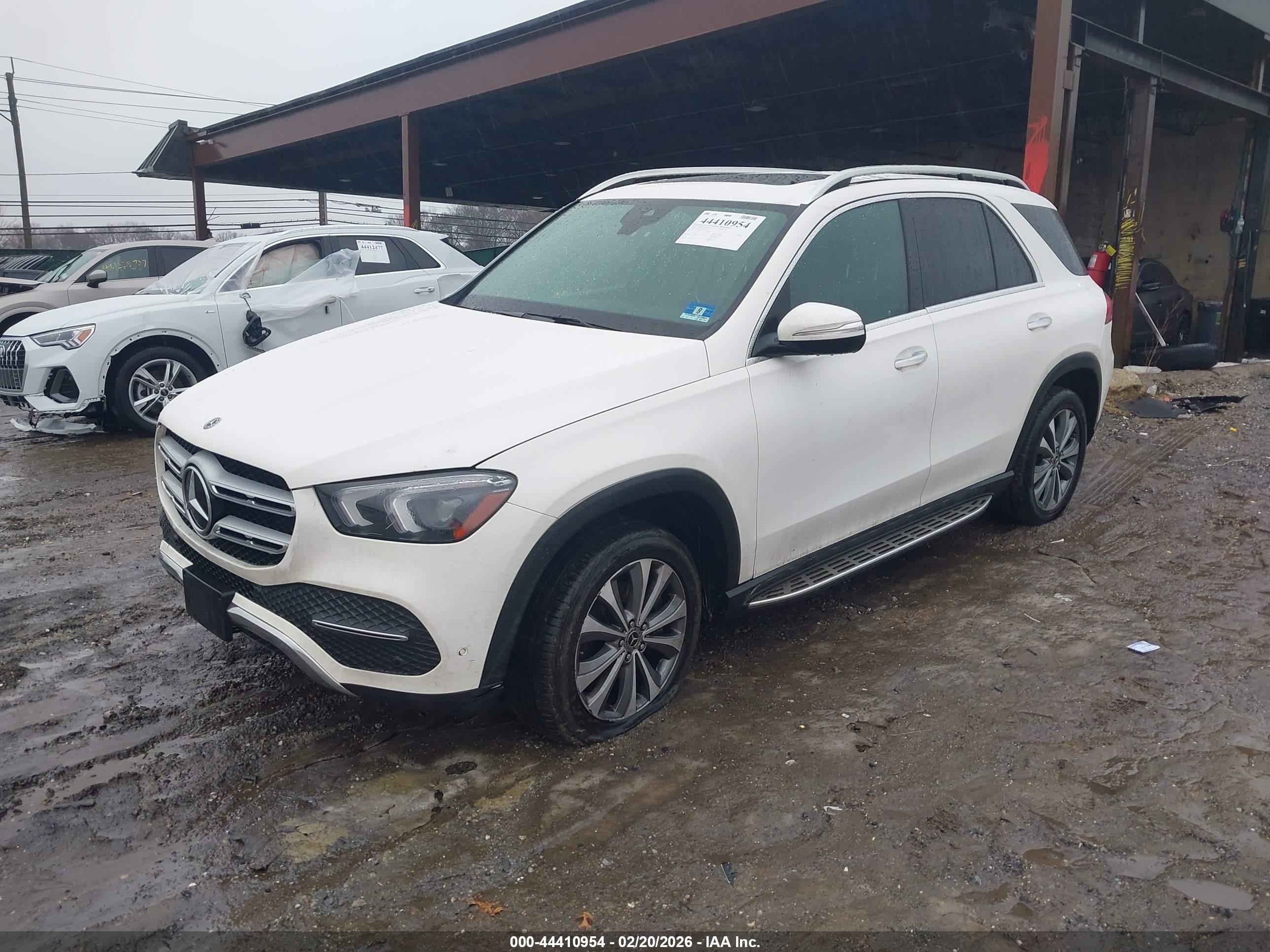 MERCEDES-BENZ GLE image 2