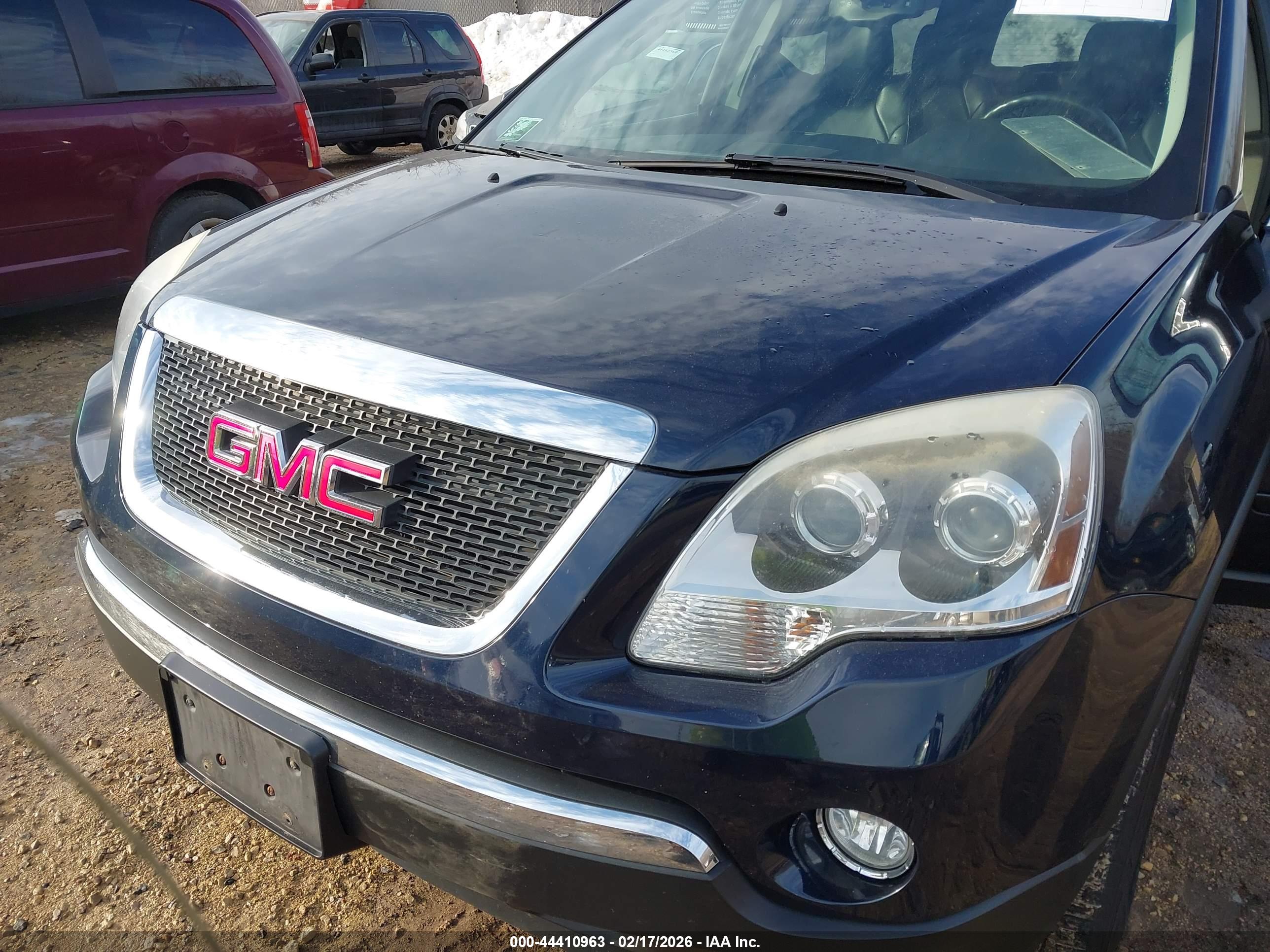GMC ACADIA image 6