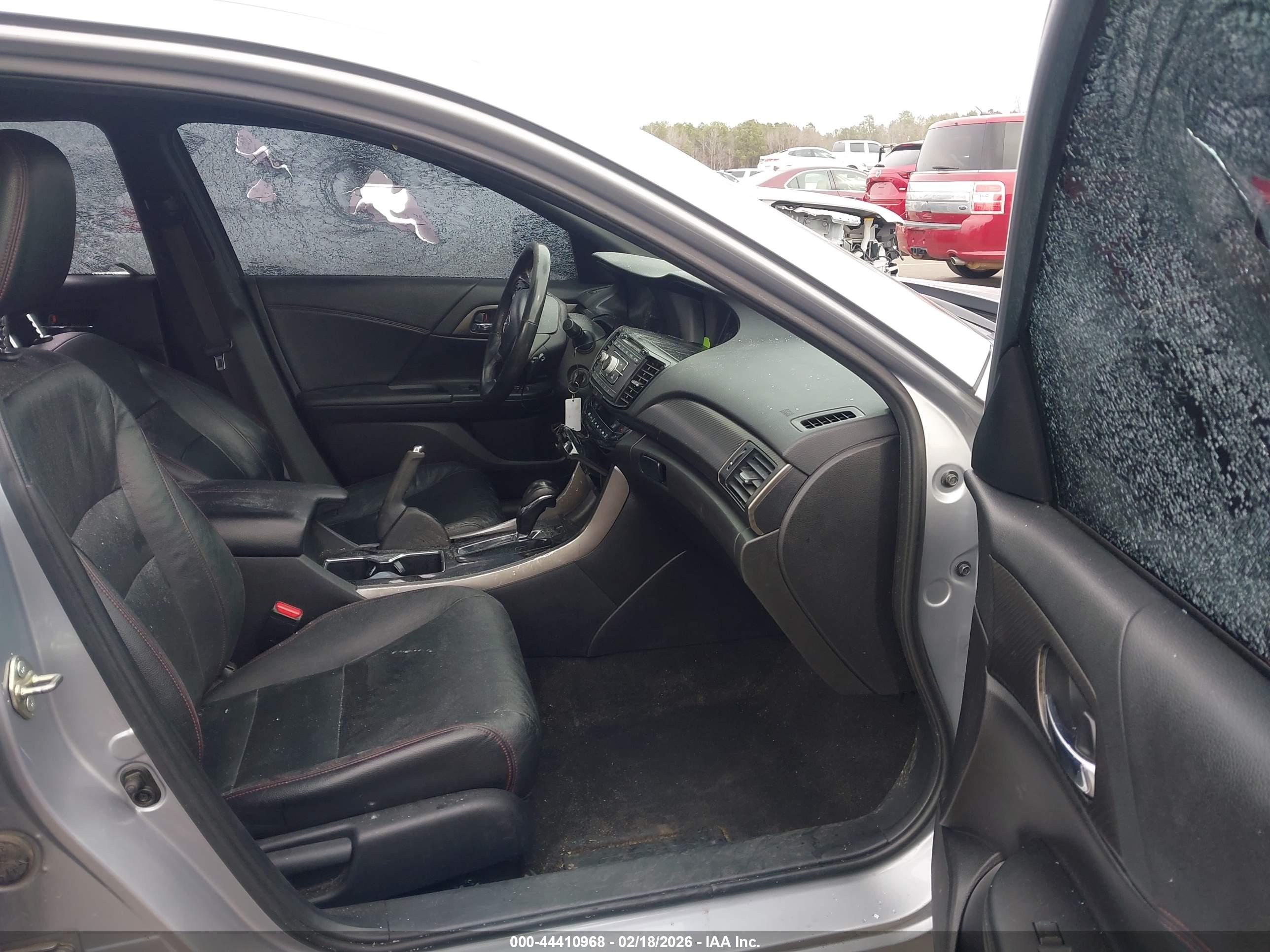 HONDA ACCORD image 5