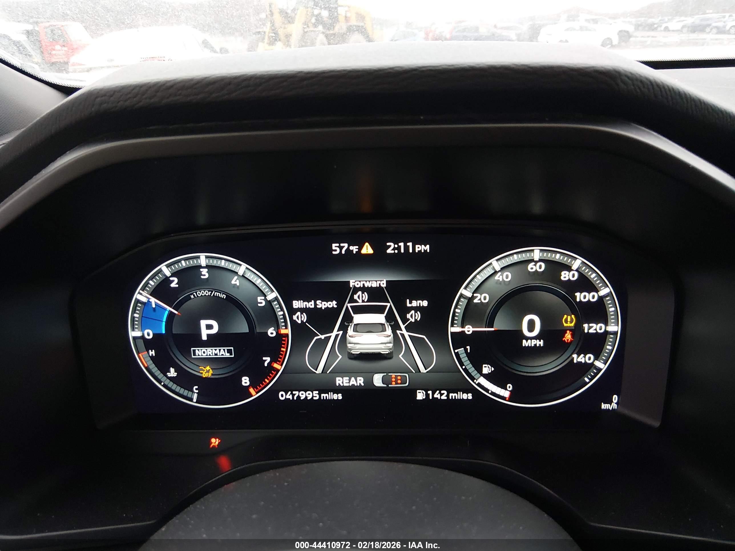 MITSUBISHI OUTLANDER image 7