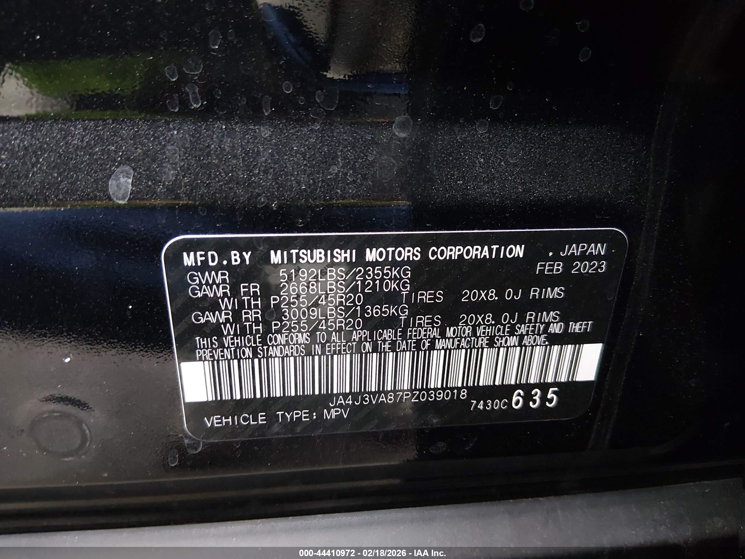 MITSUBISHI OUTLANDER image 9