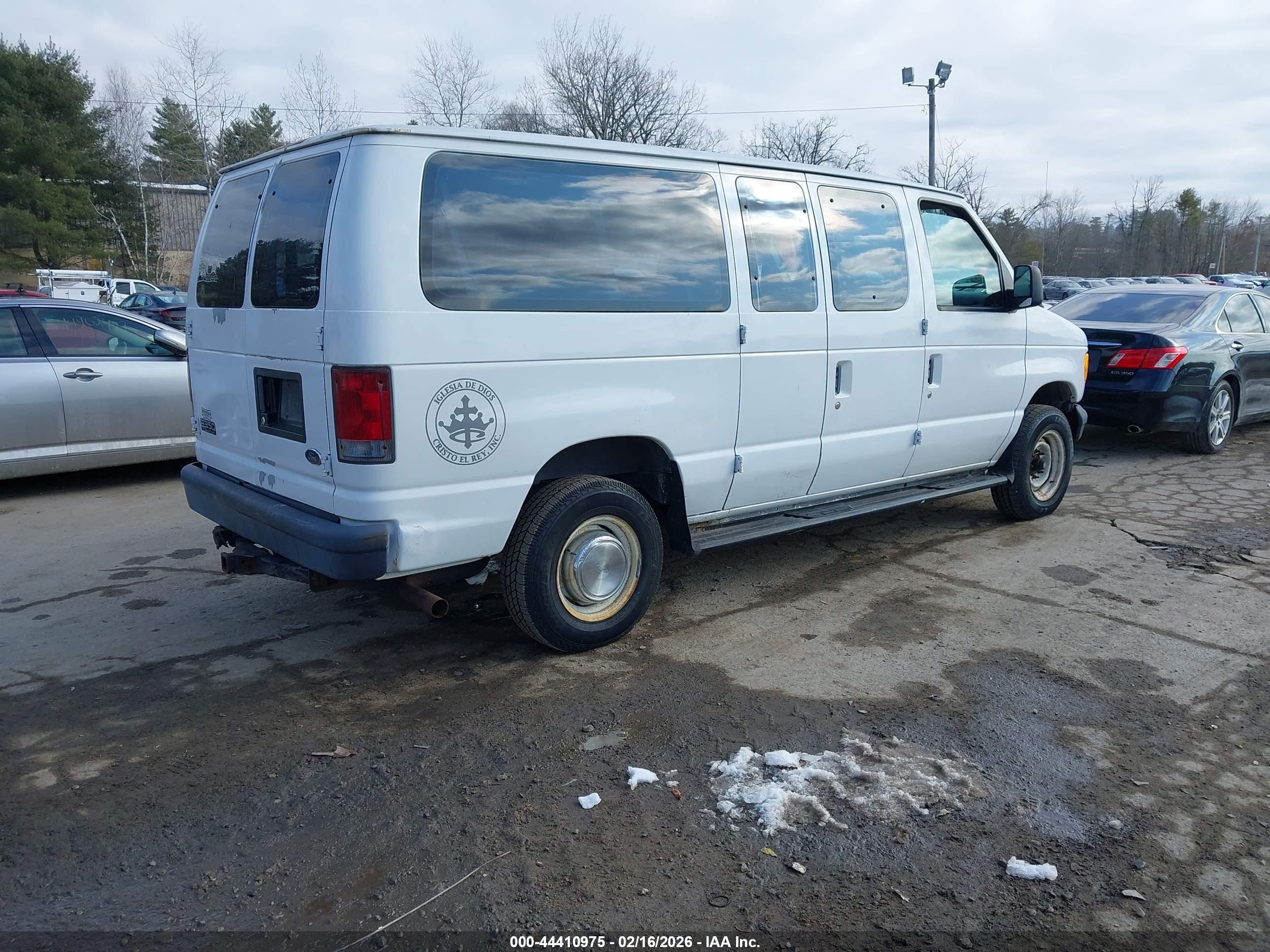 FORD E-350 image 4