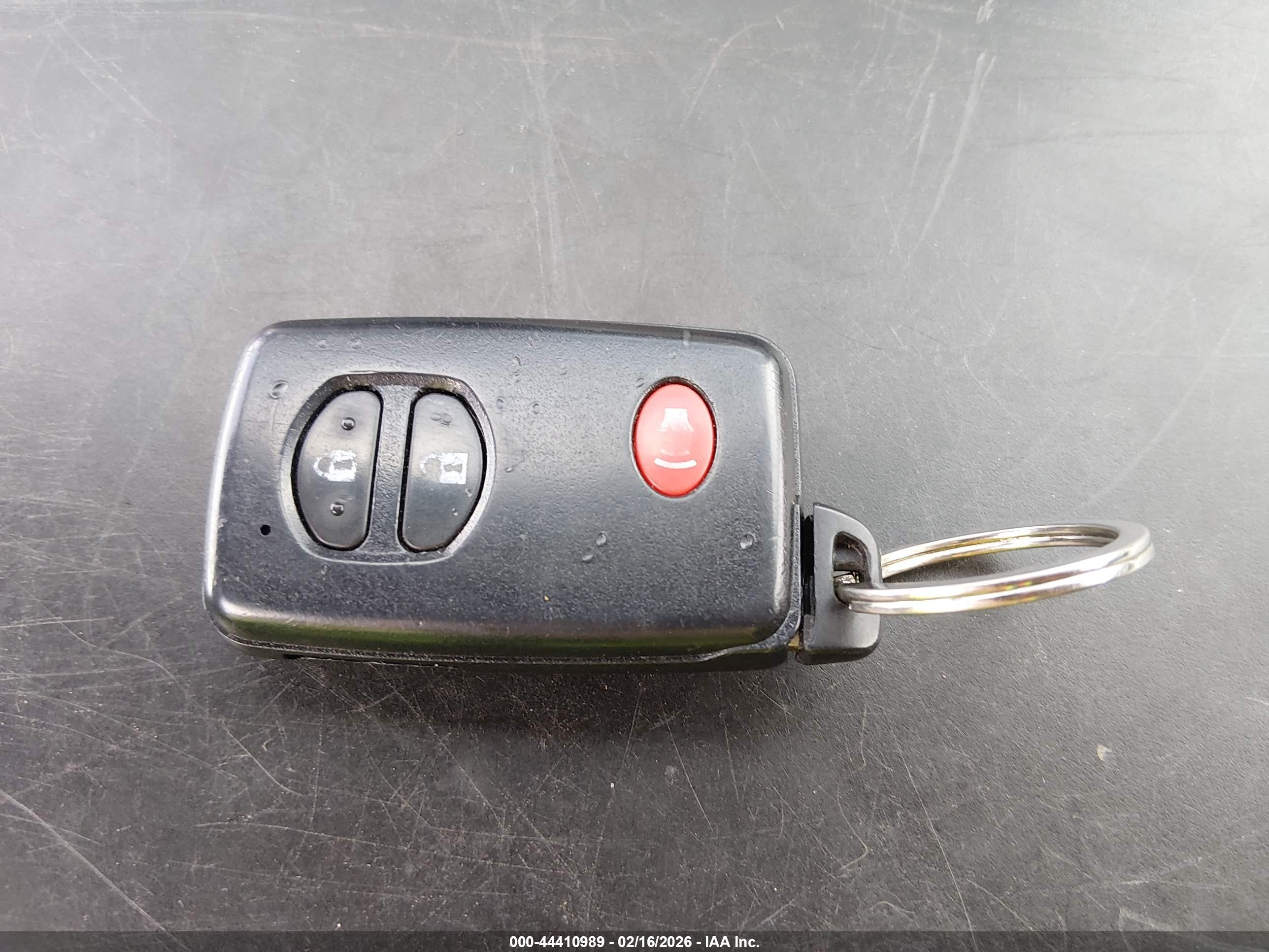 TOYOTA PRIUS image 11