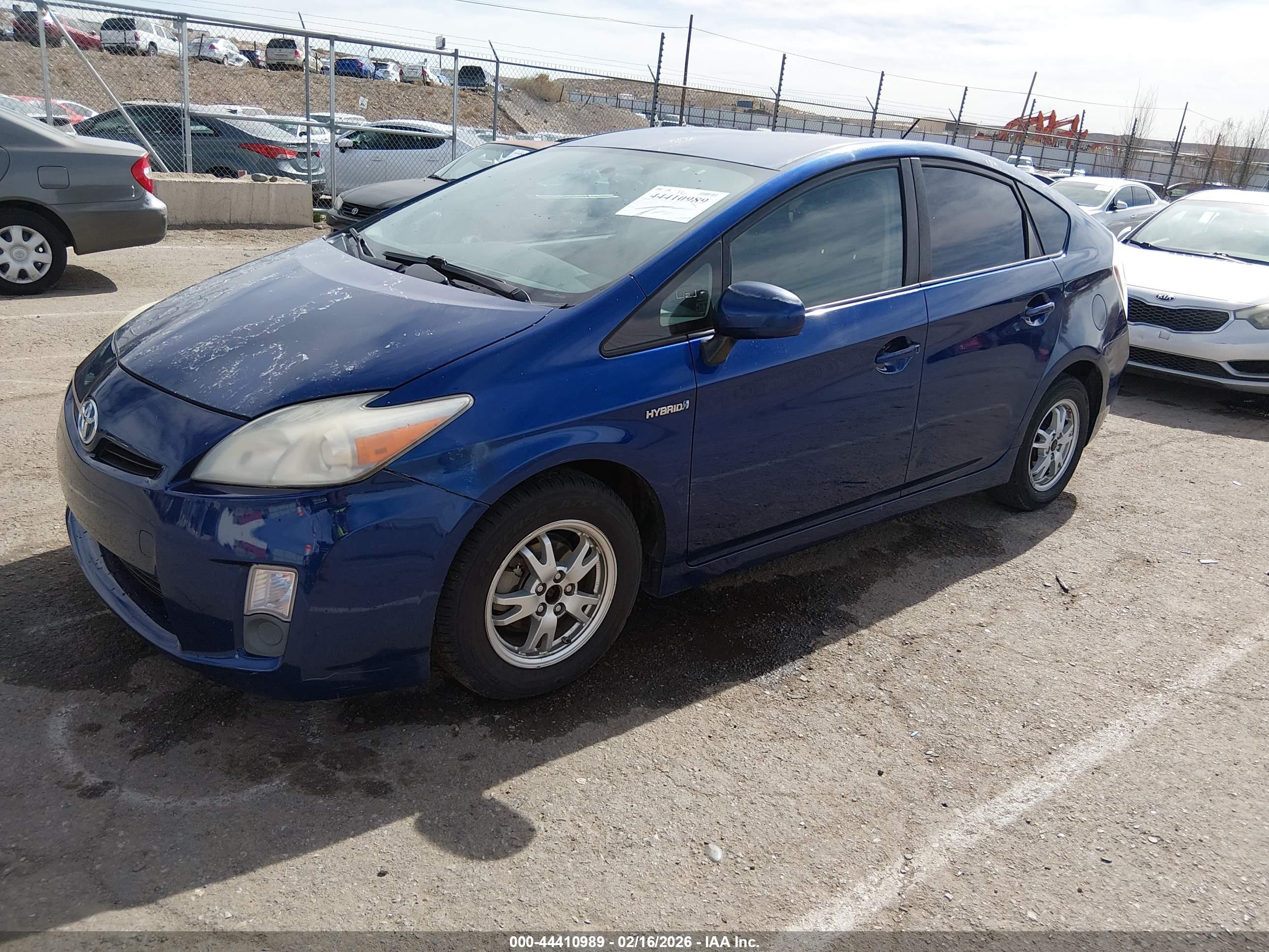 TOYOTA PRIUS image 2