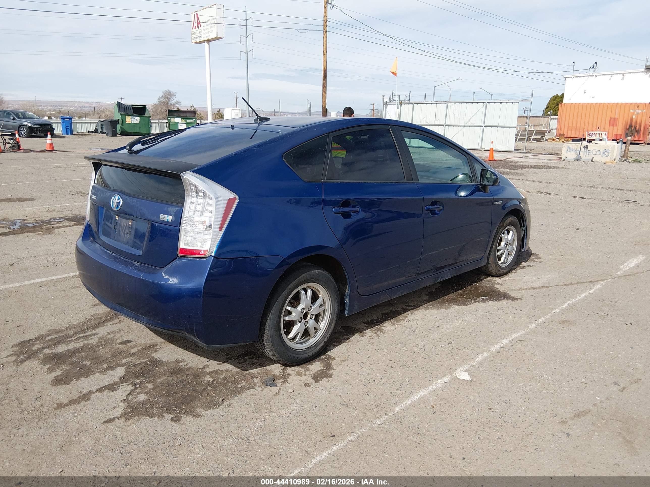TOYOTA PRIUS image 4