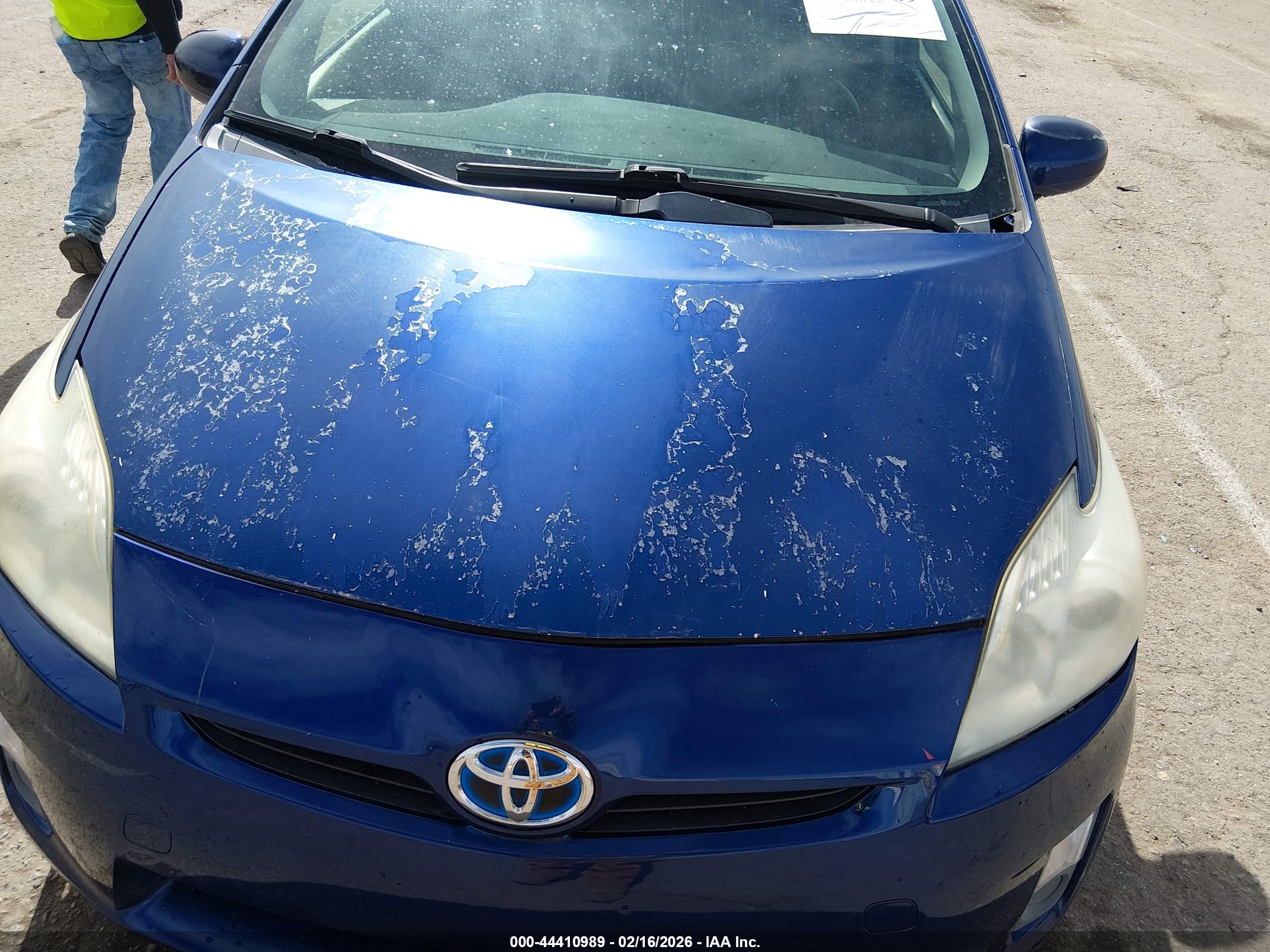 TOYOTA PRIUS image 6