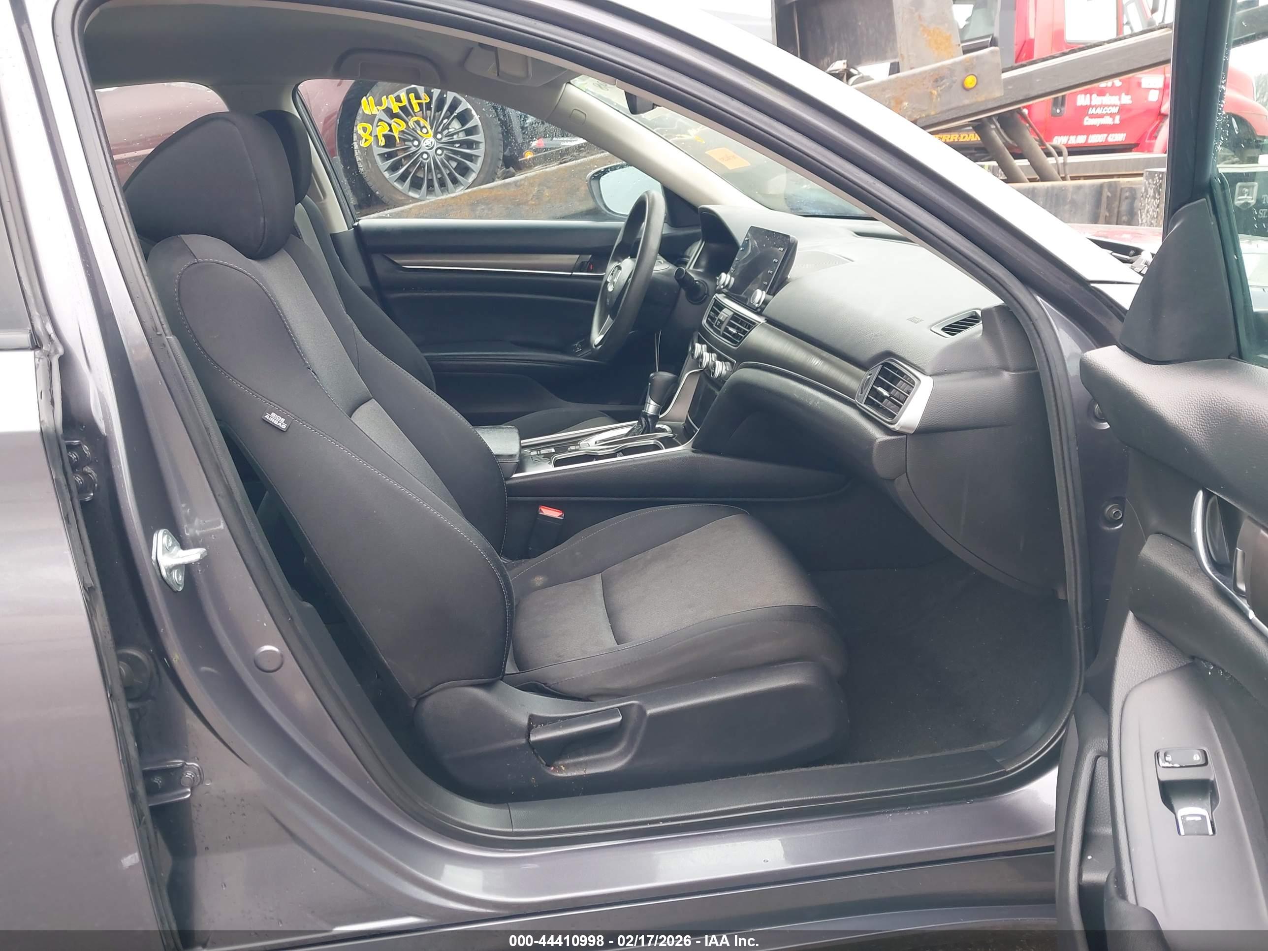 HONDA ACCORD image 5