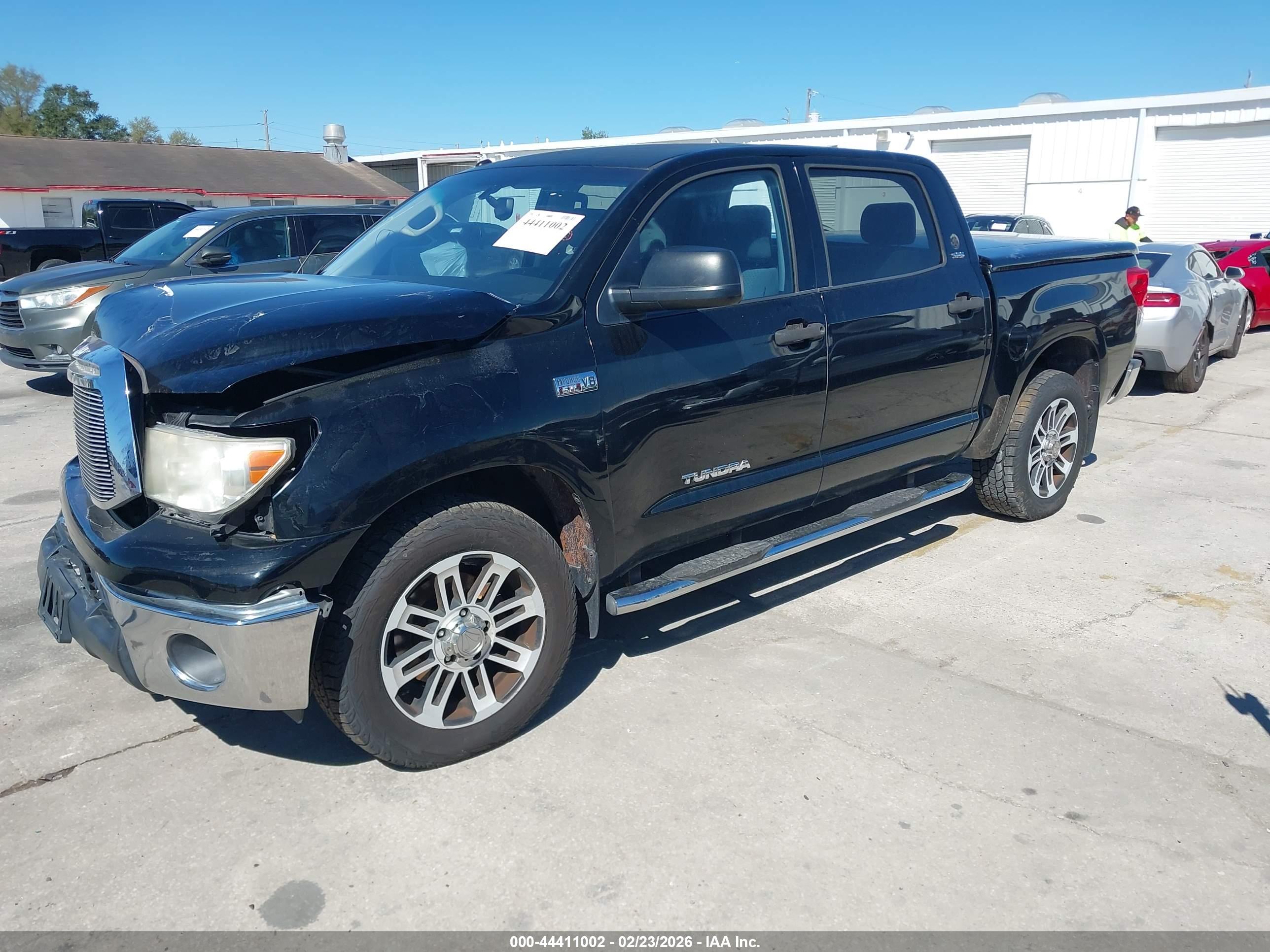 TOYOTA TUNDRA image 2