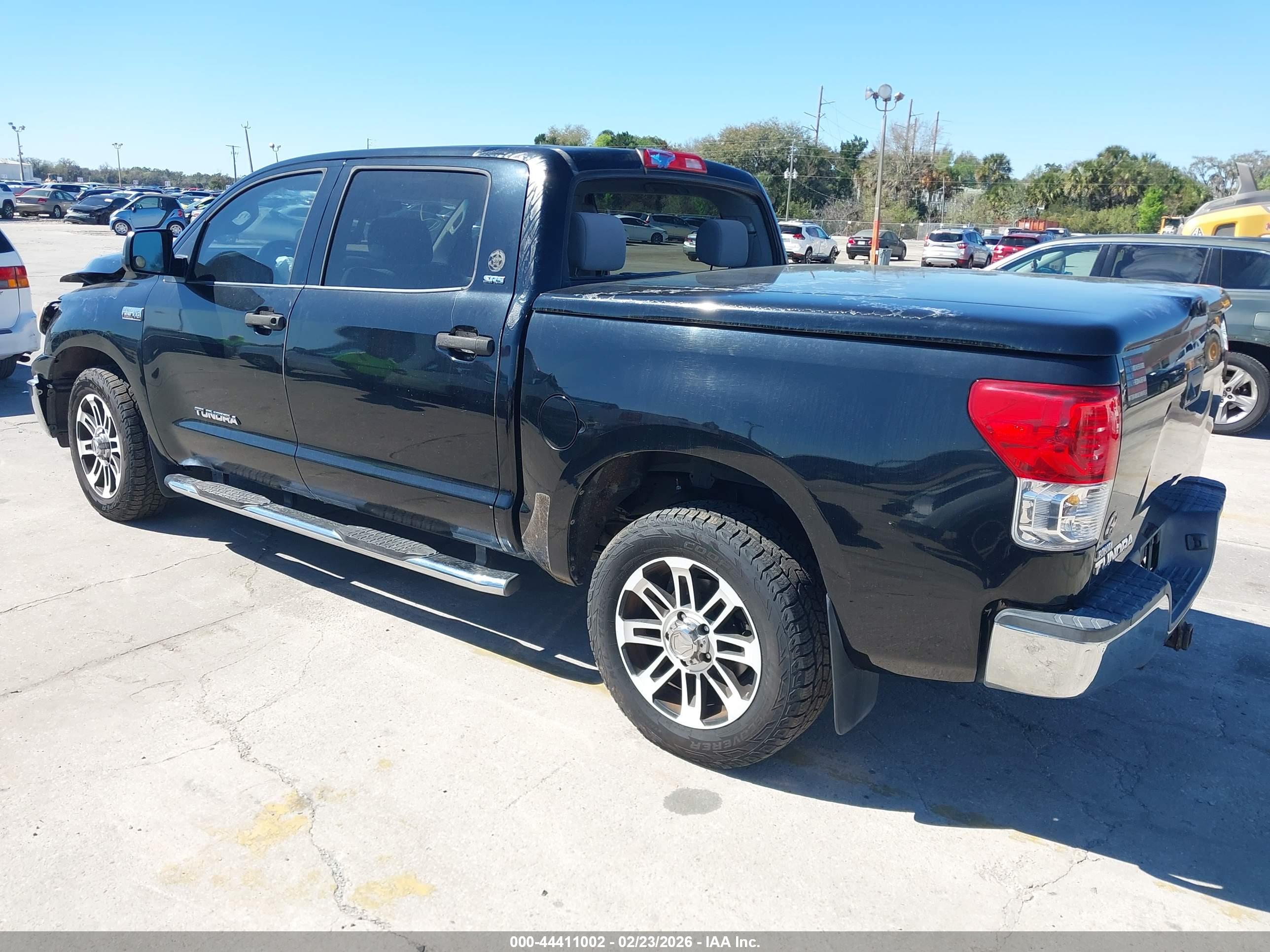 TOYOTA TUNDRA image 3