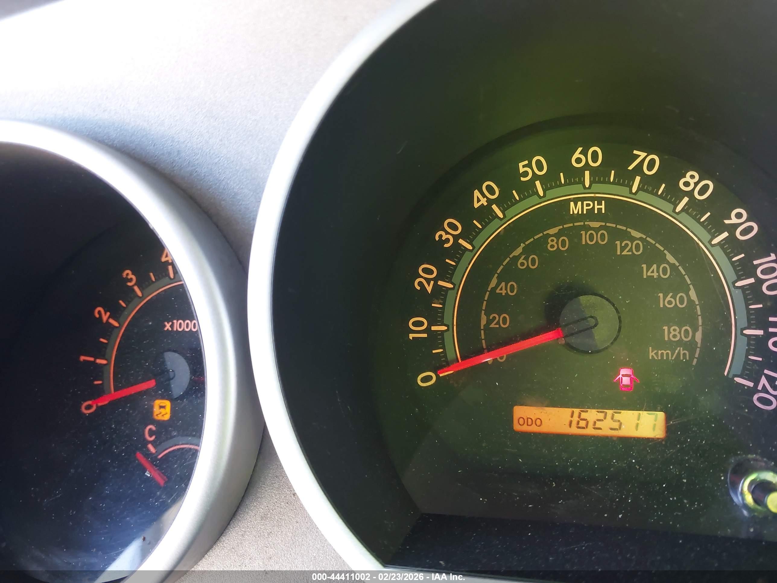 TOYOTA TUNDRA image 7
