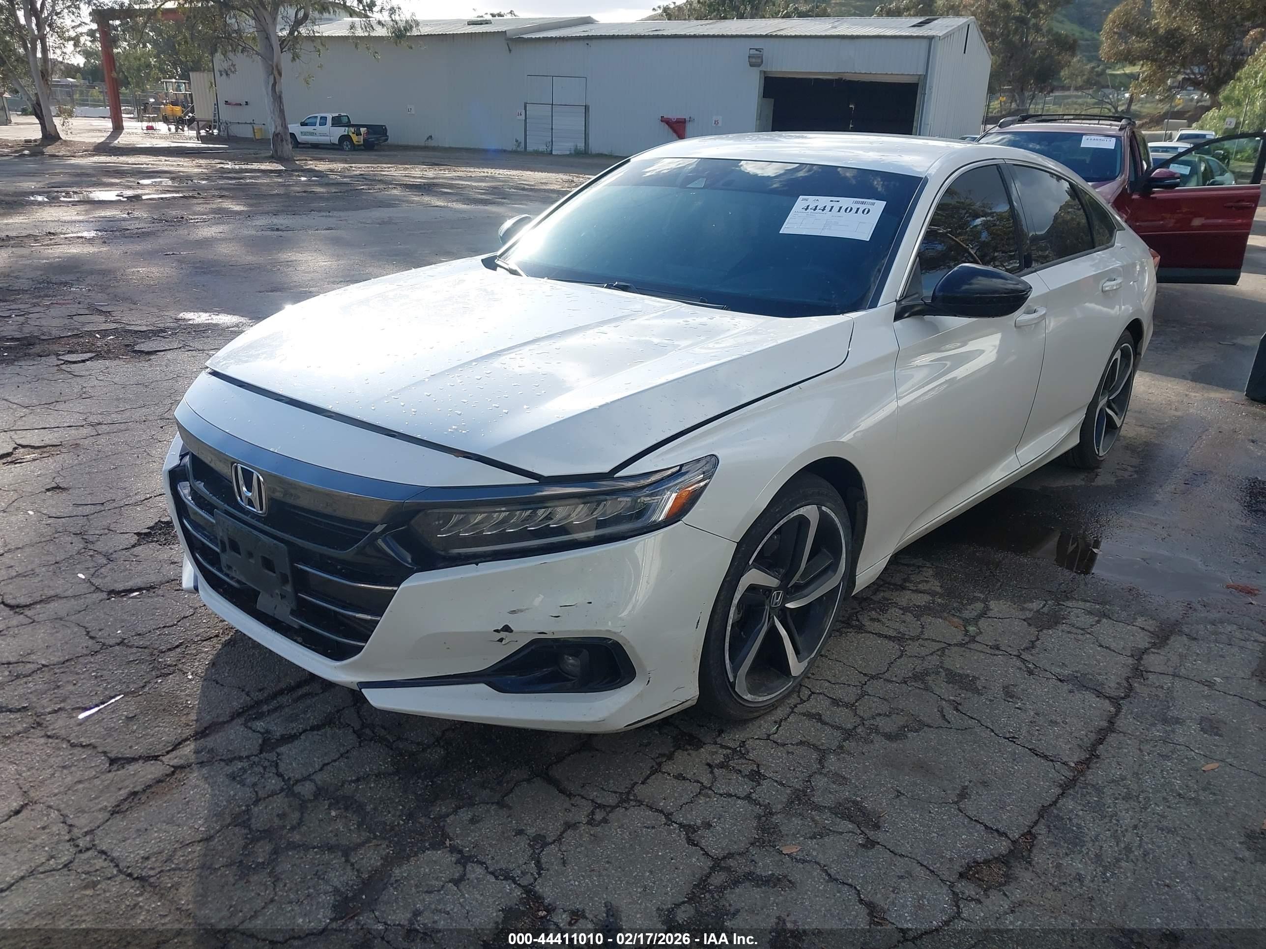 HONDA ACCORD image 2