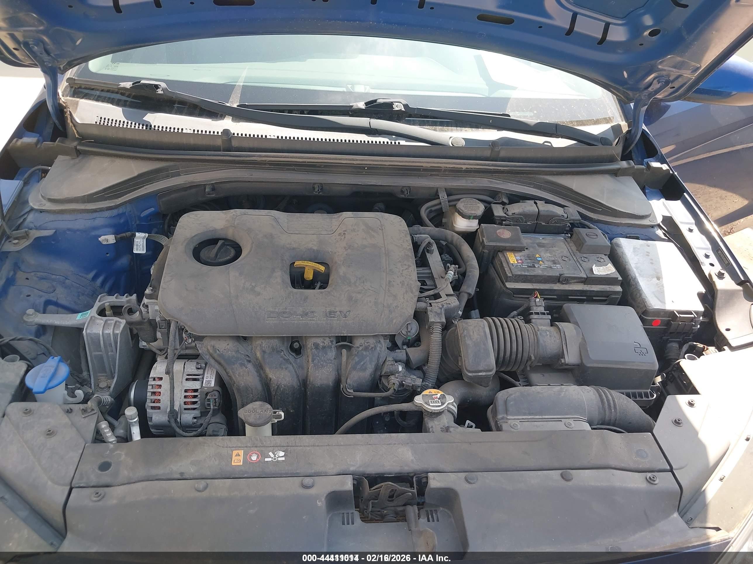 HYUNDAI ELANTRA image 10