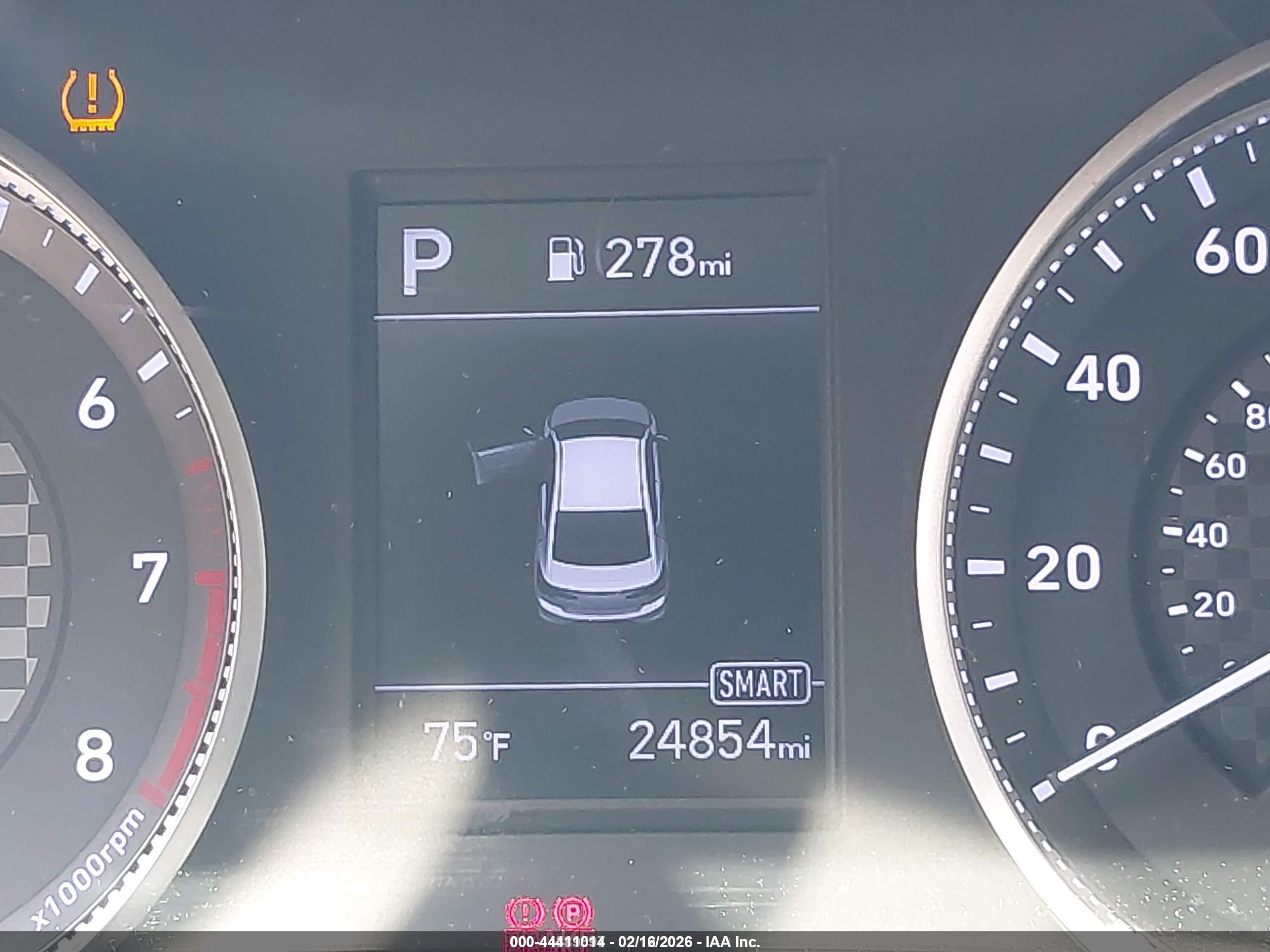 HYUNDAI ELANTRA image 7