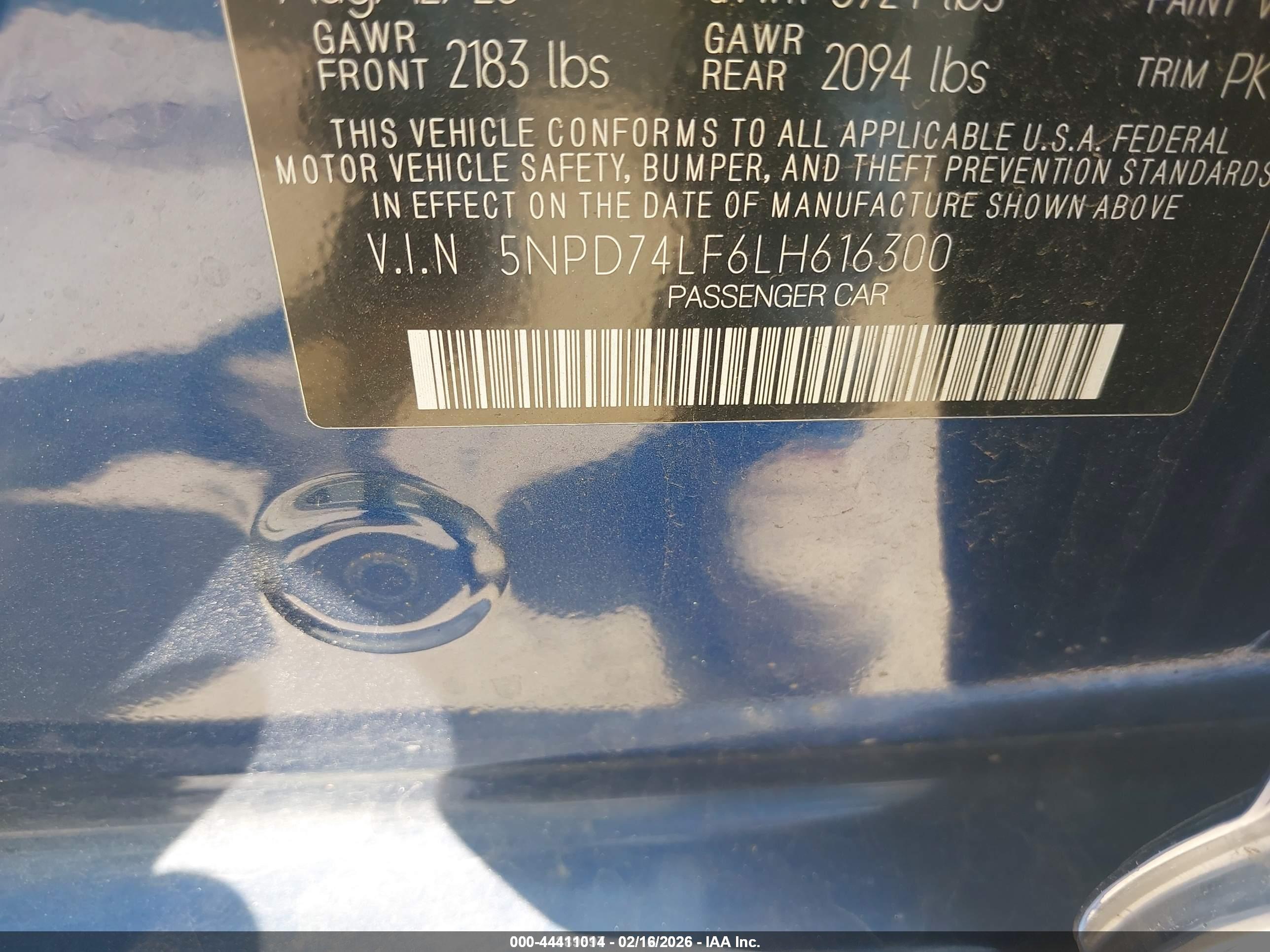 HYUNDAI ELANTRA image 9