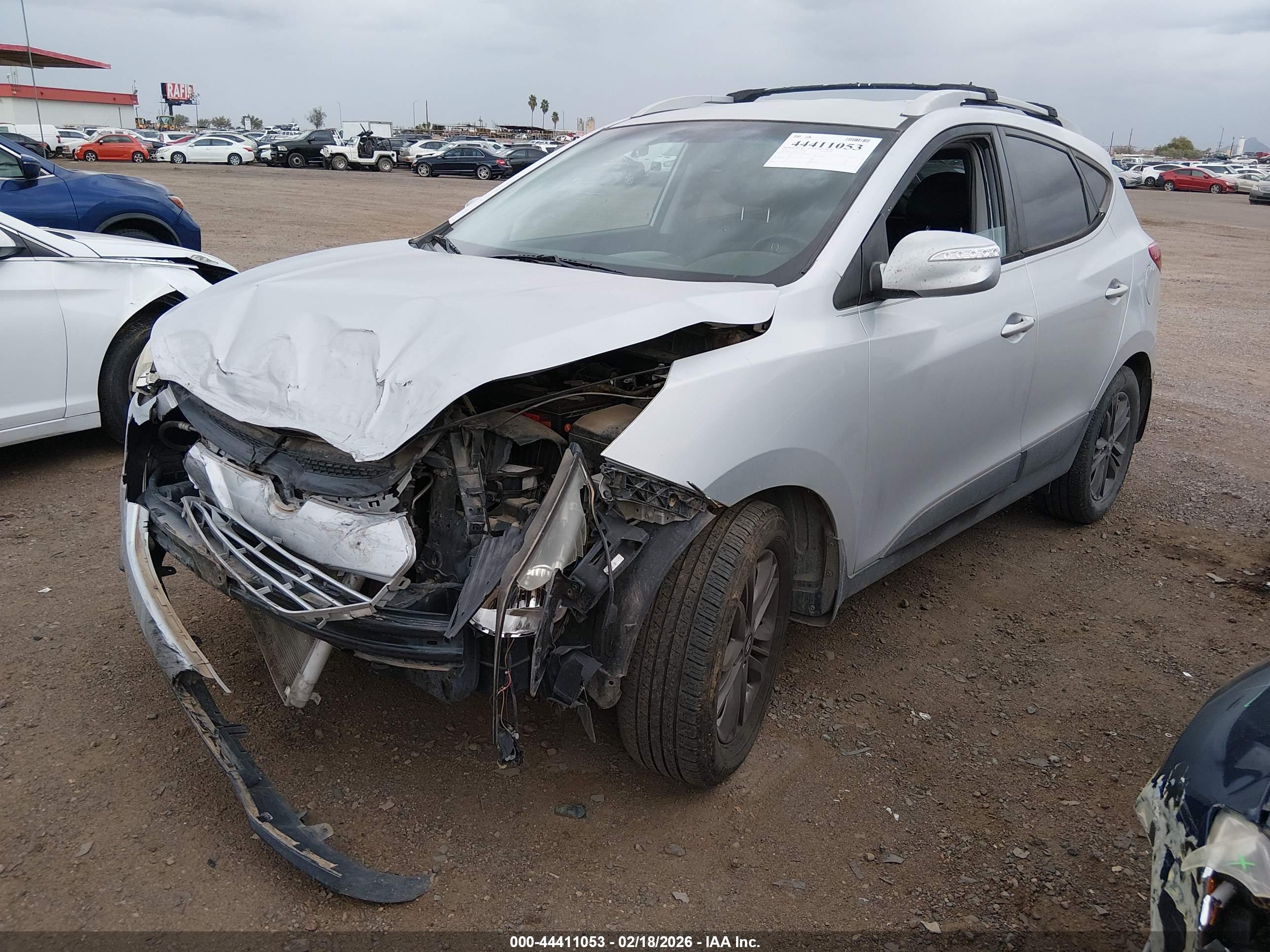 HYUNDAI TUCSON image 2