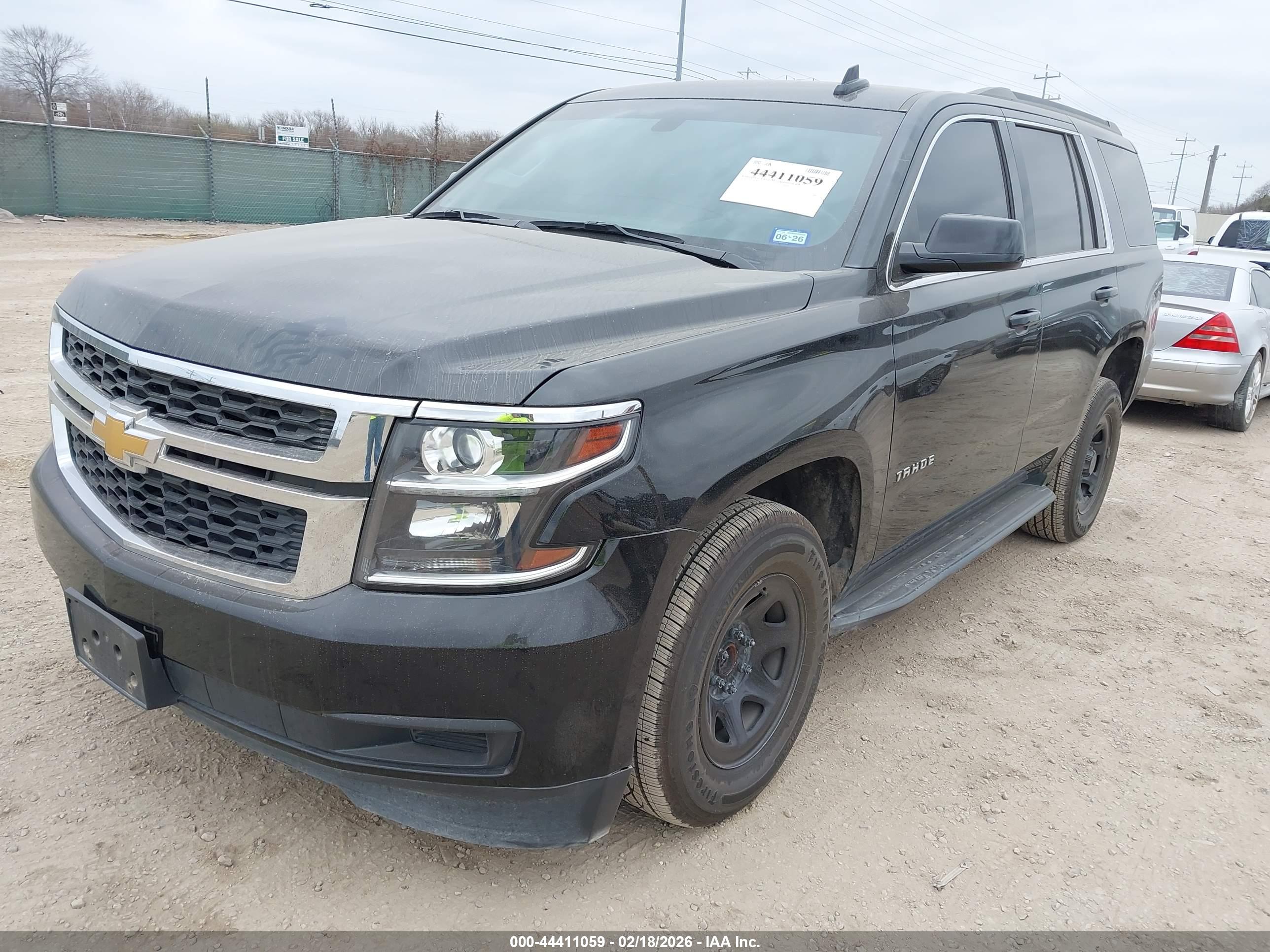 CHEVROLET TAHOE image 2
