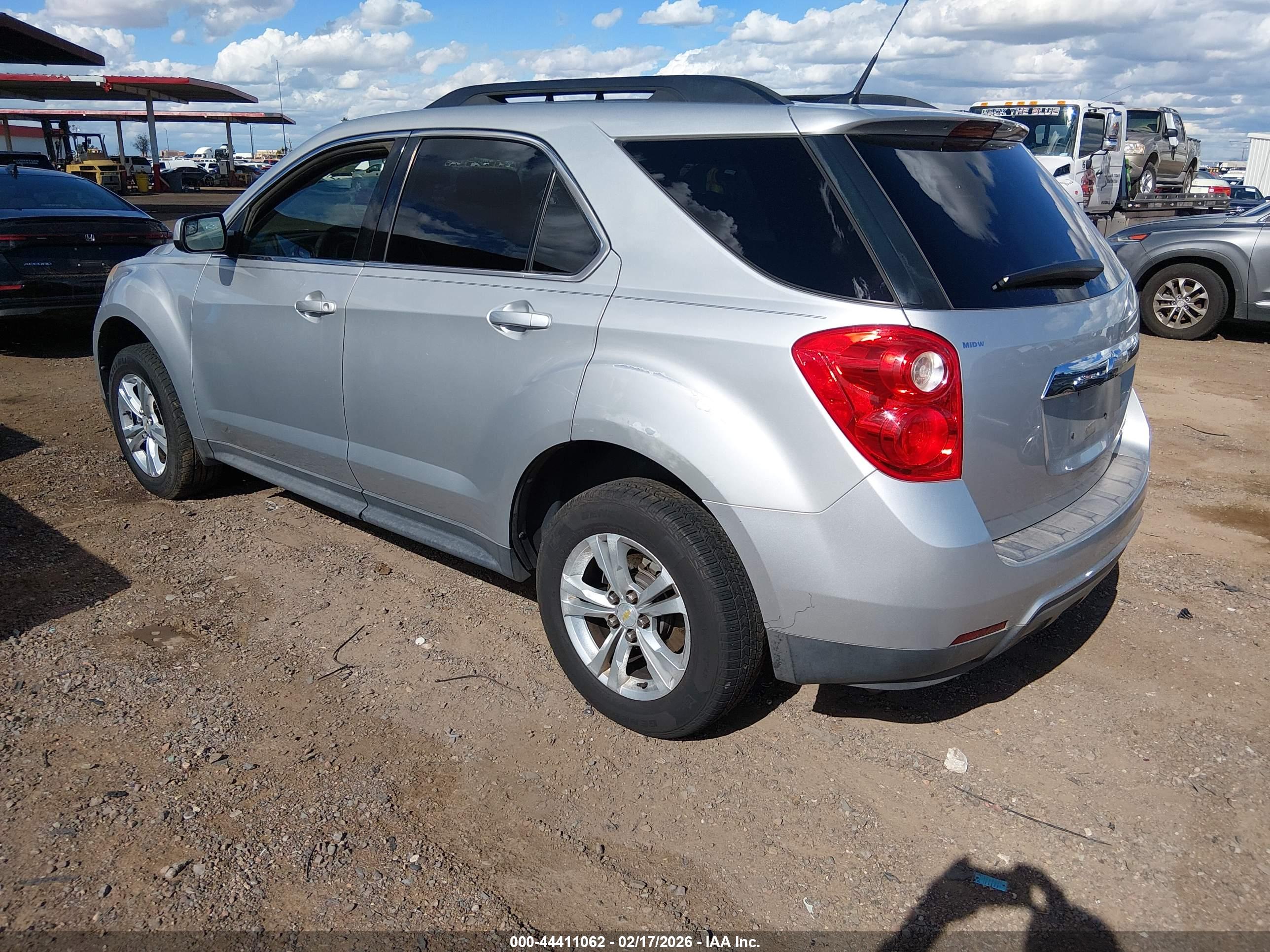 CHEVROLET EQUINOX image 3