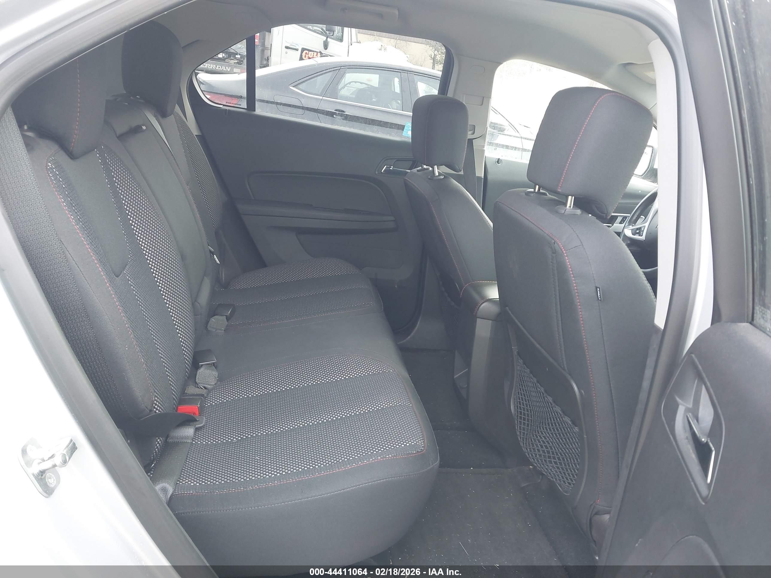 CHEVROLET EQUINOX image 8