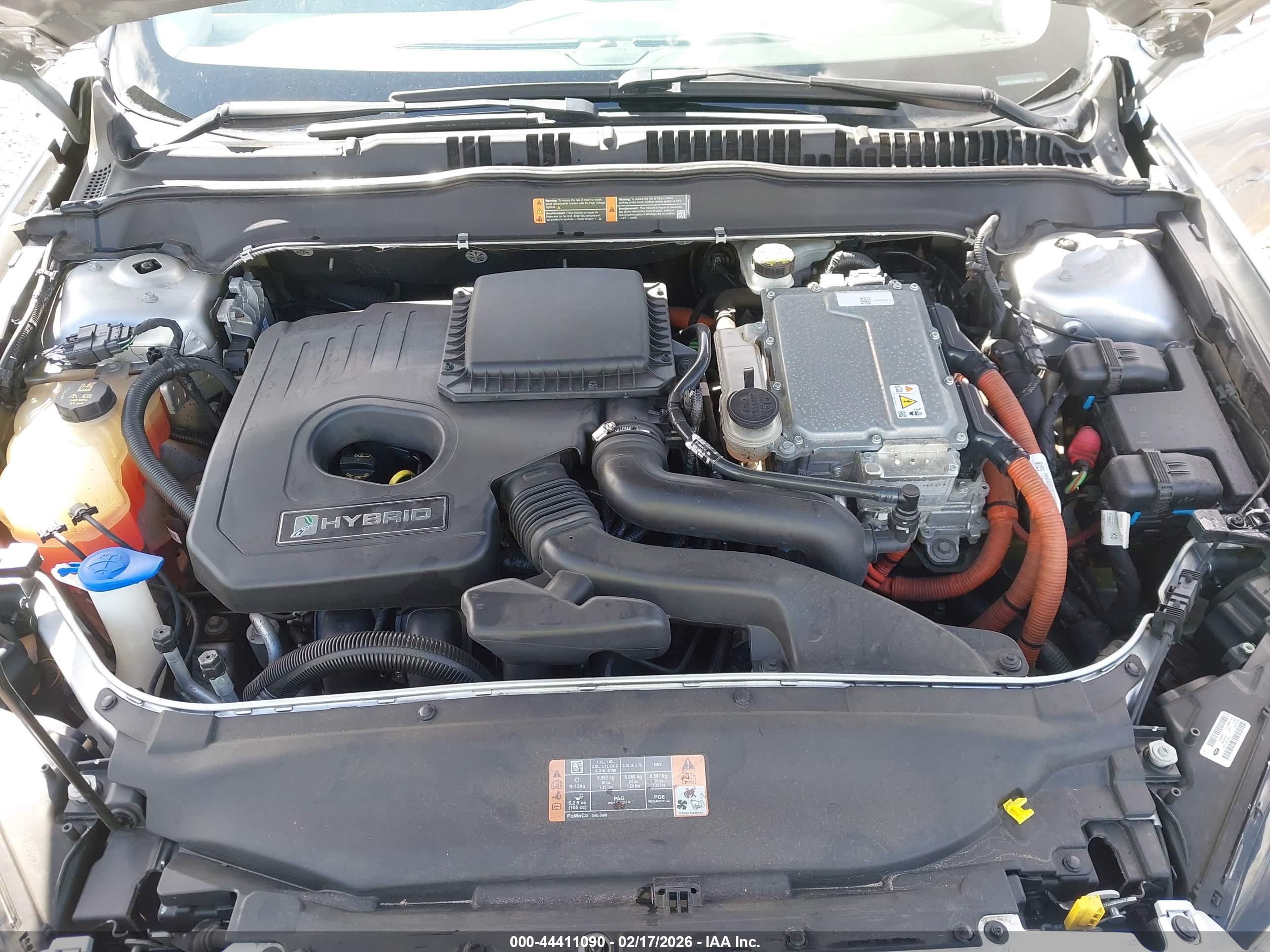 FORD FUSION image 10