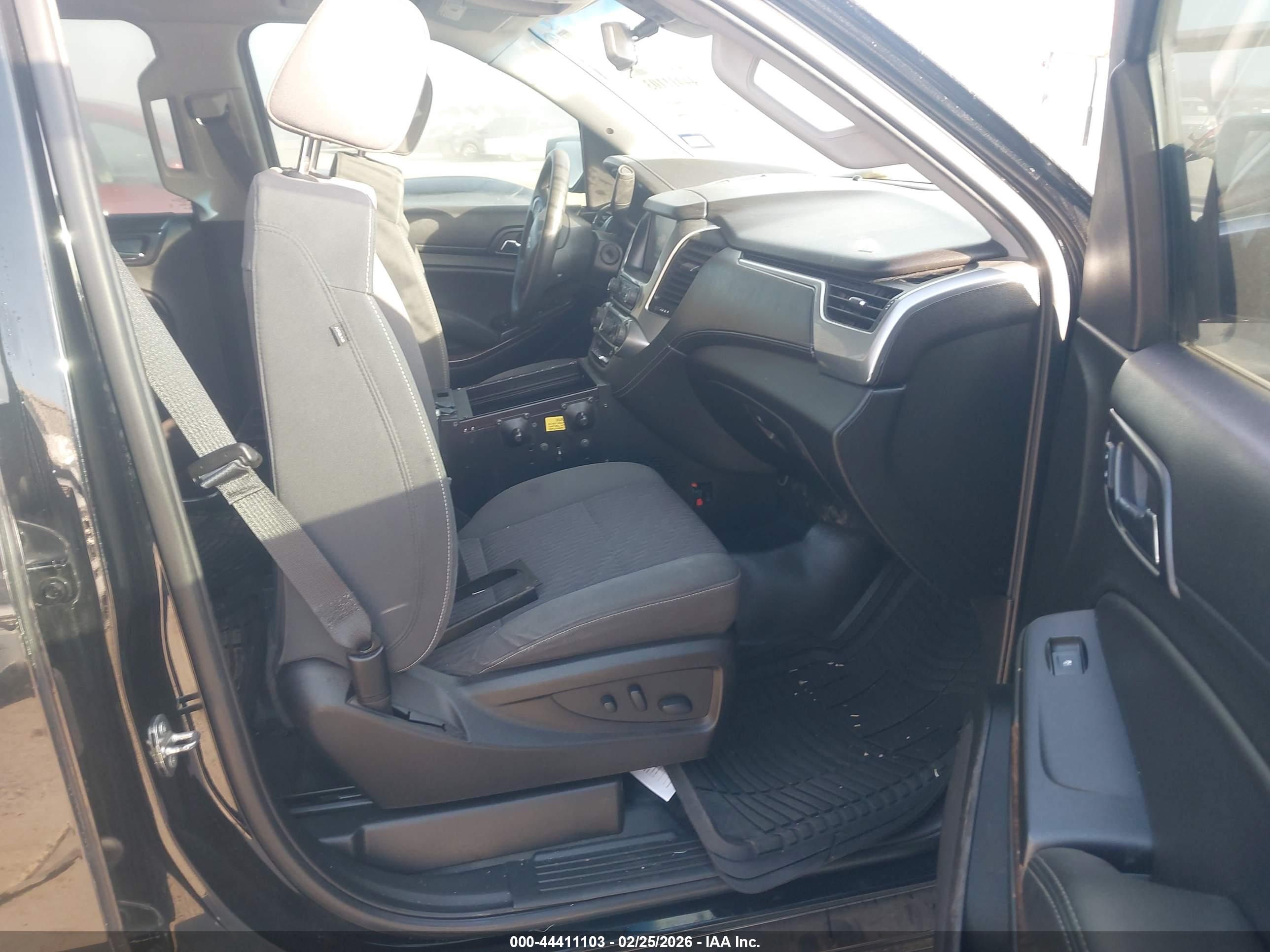 CHEVROLET TAHOE image 5