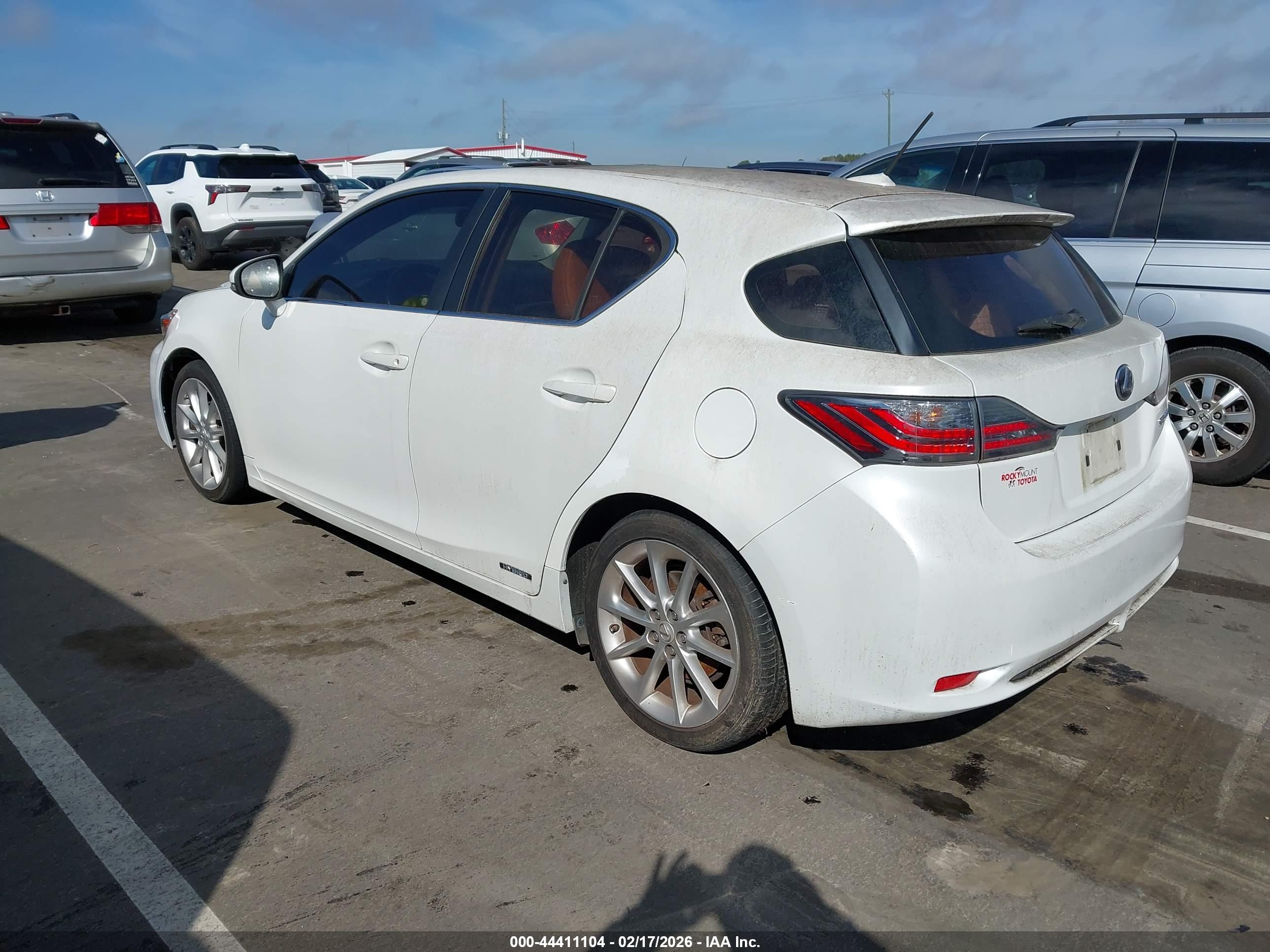 LEXUS CT image 3