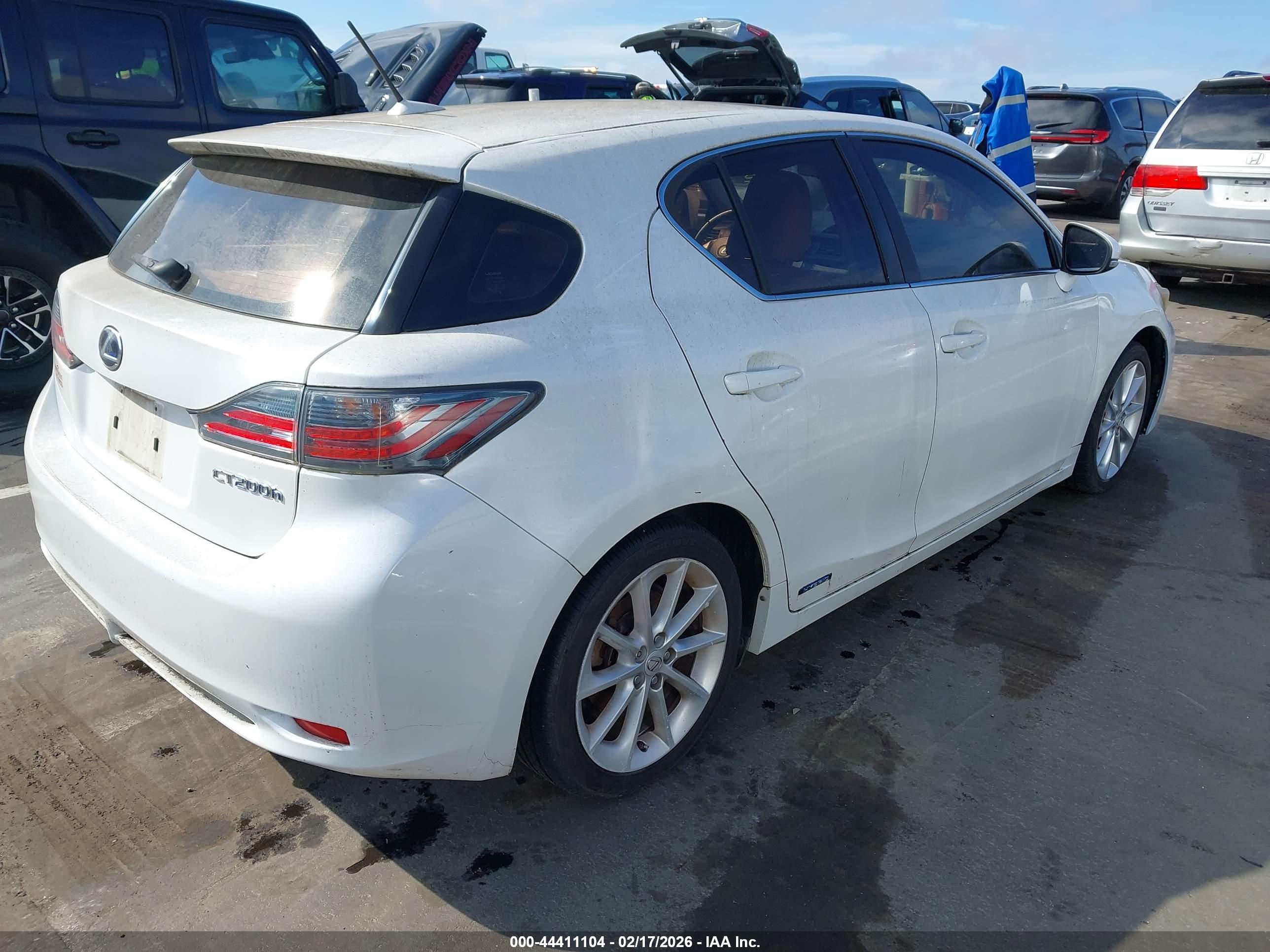 LEXUS CT image 4