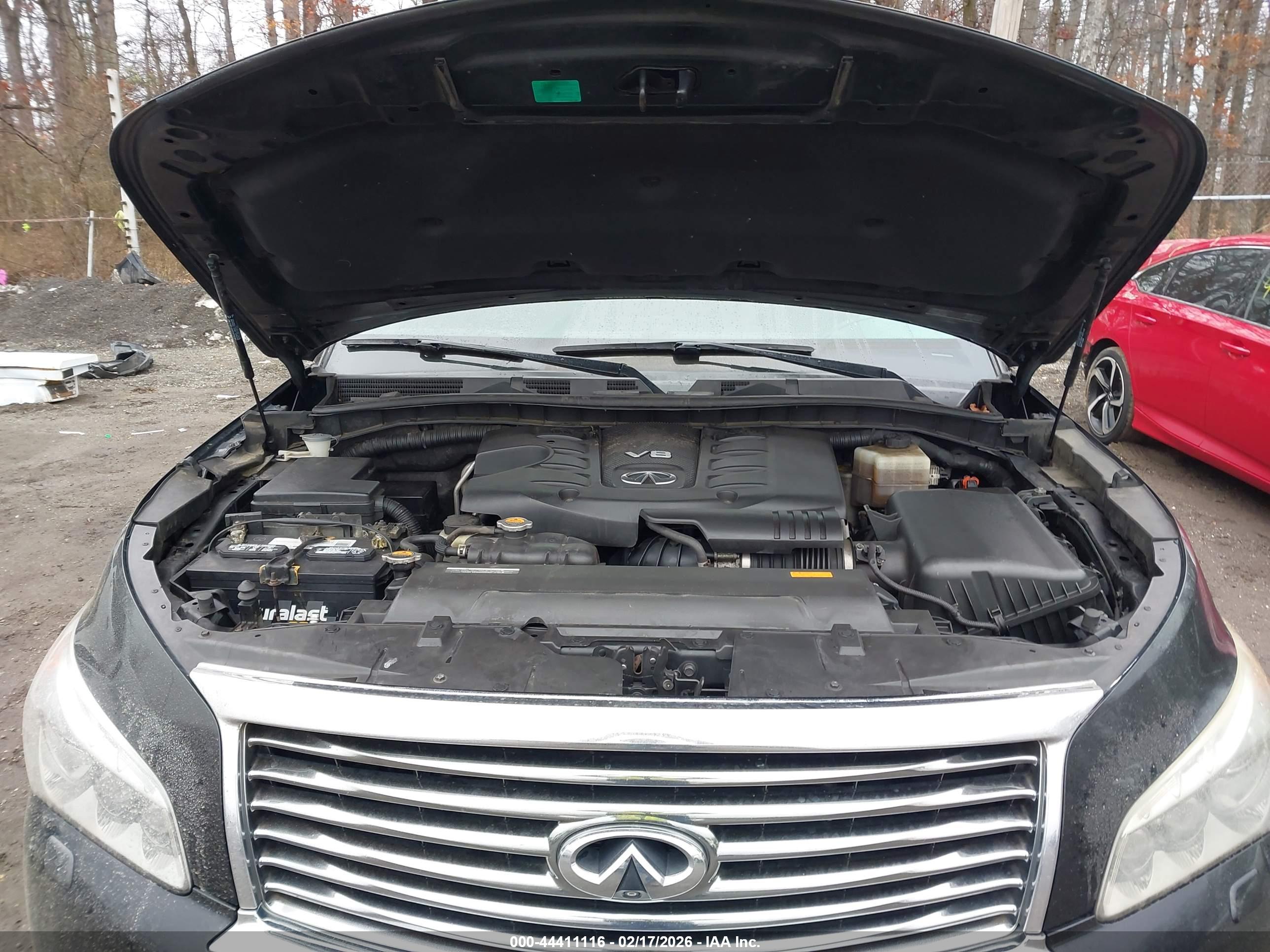 INFINITI QX56 image 10