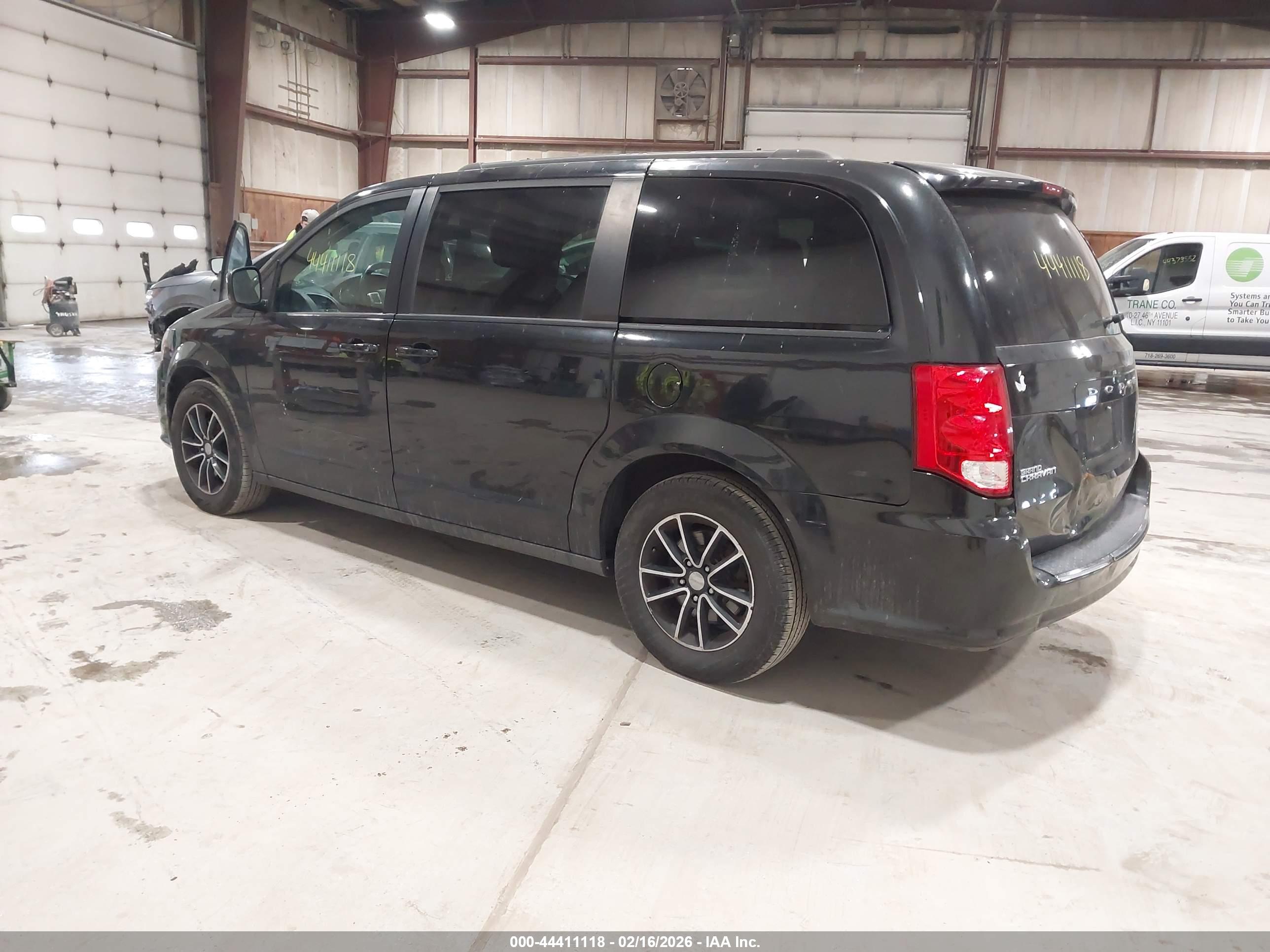 DODGE GRAND image 3
