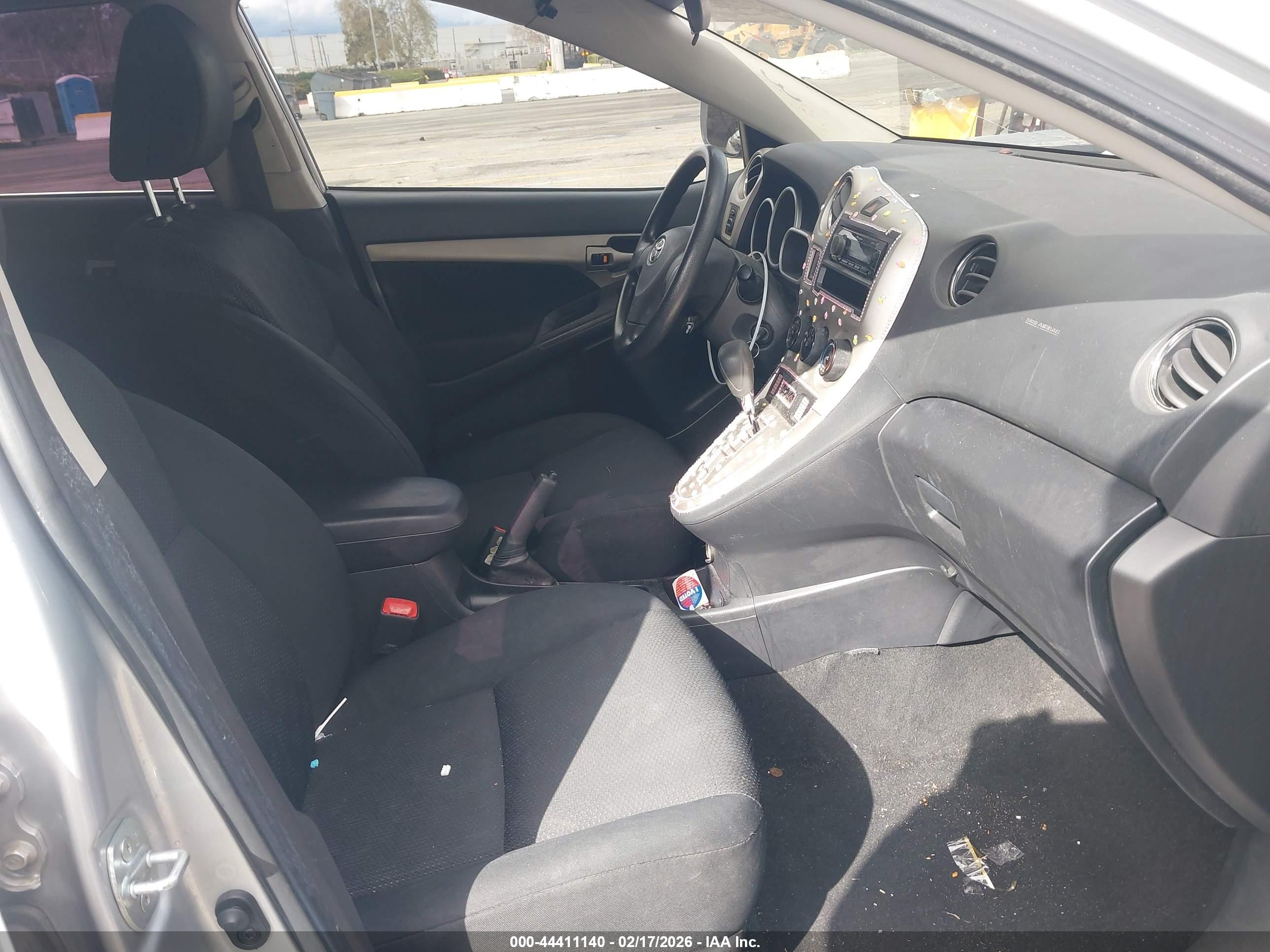 TOYOTA MATRIX image 5