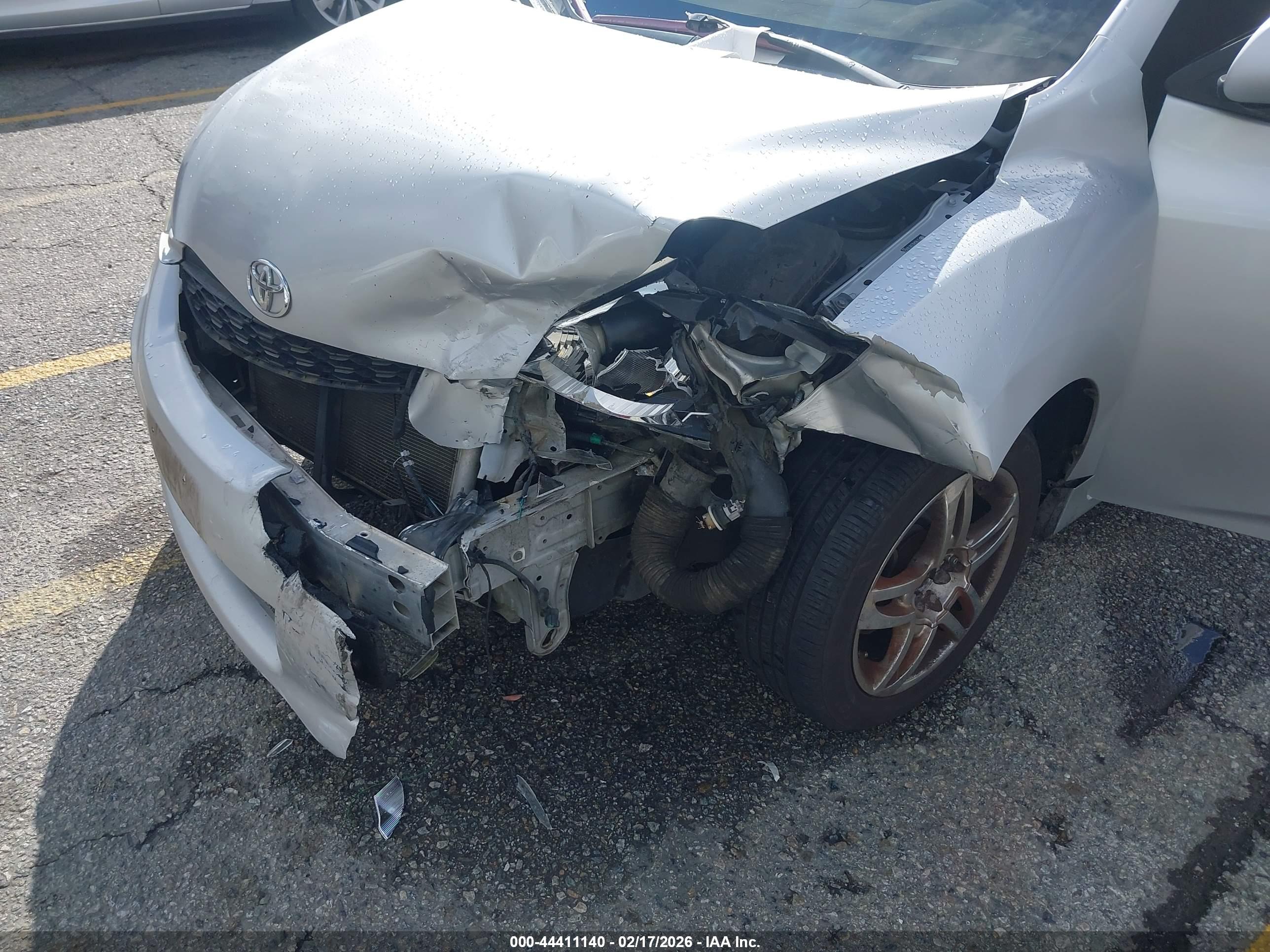 TOYOTA MATRIX image 6