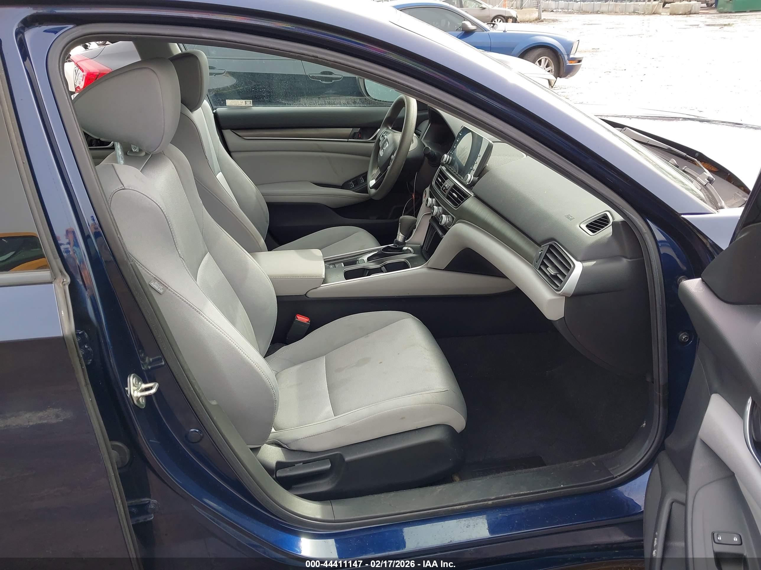 HONDA ACCORD image 5