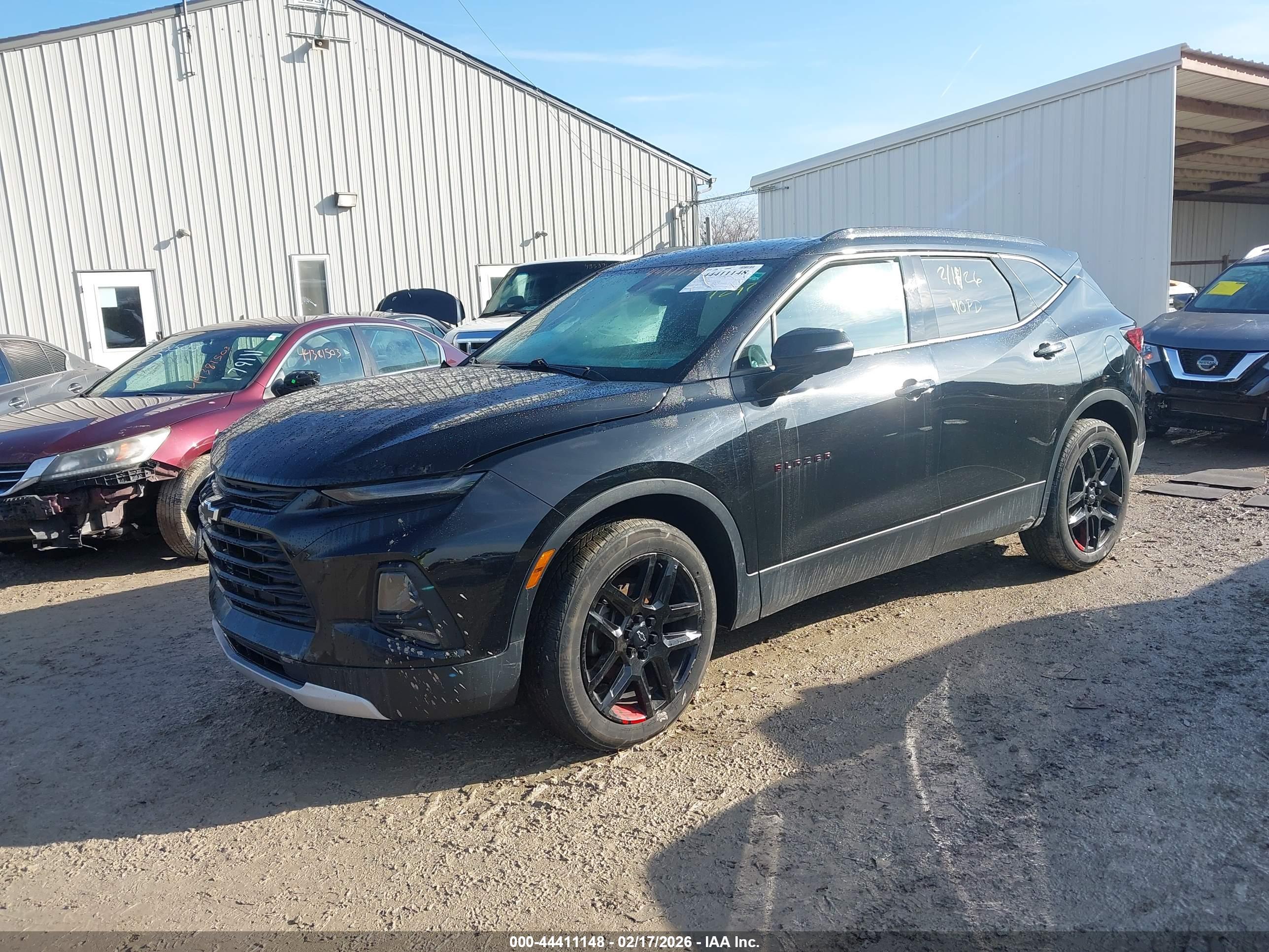 CHEVROLET BLAZER image 2