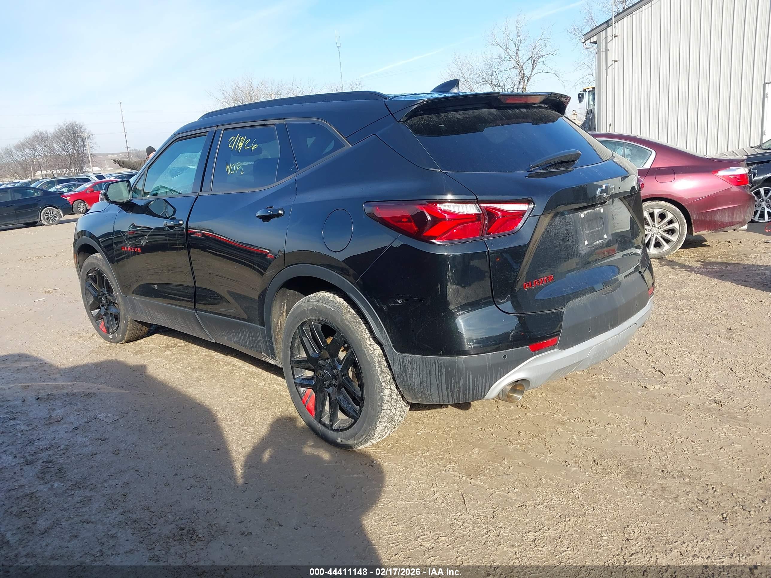 CHEVROLET BLAZER image 3