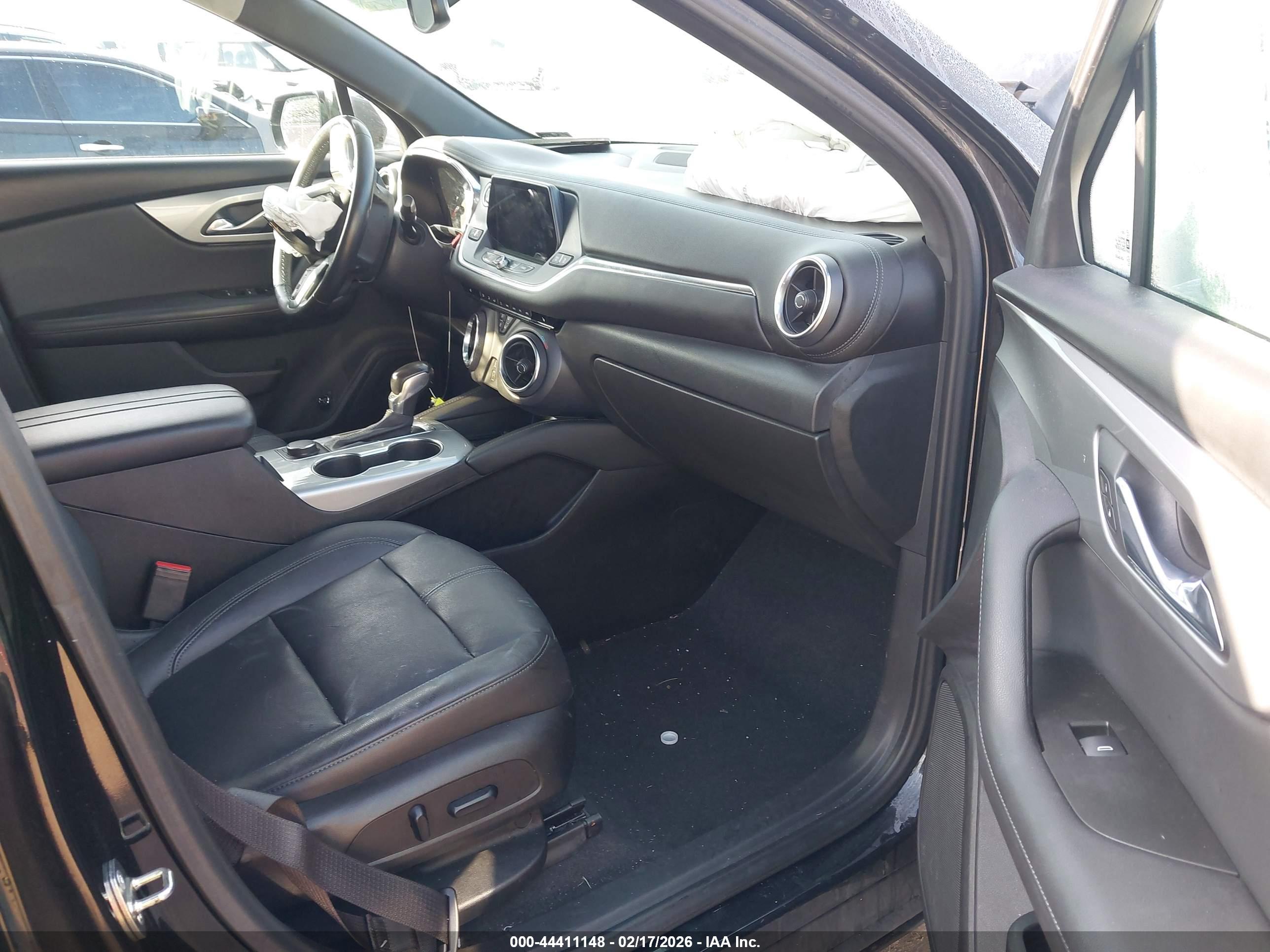 CHEVROLET BLAZER image 5