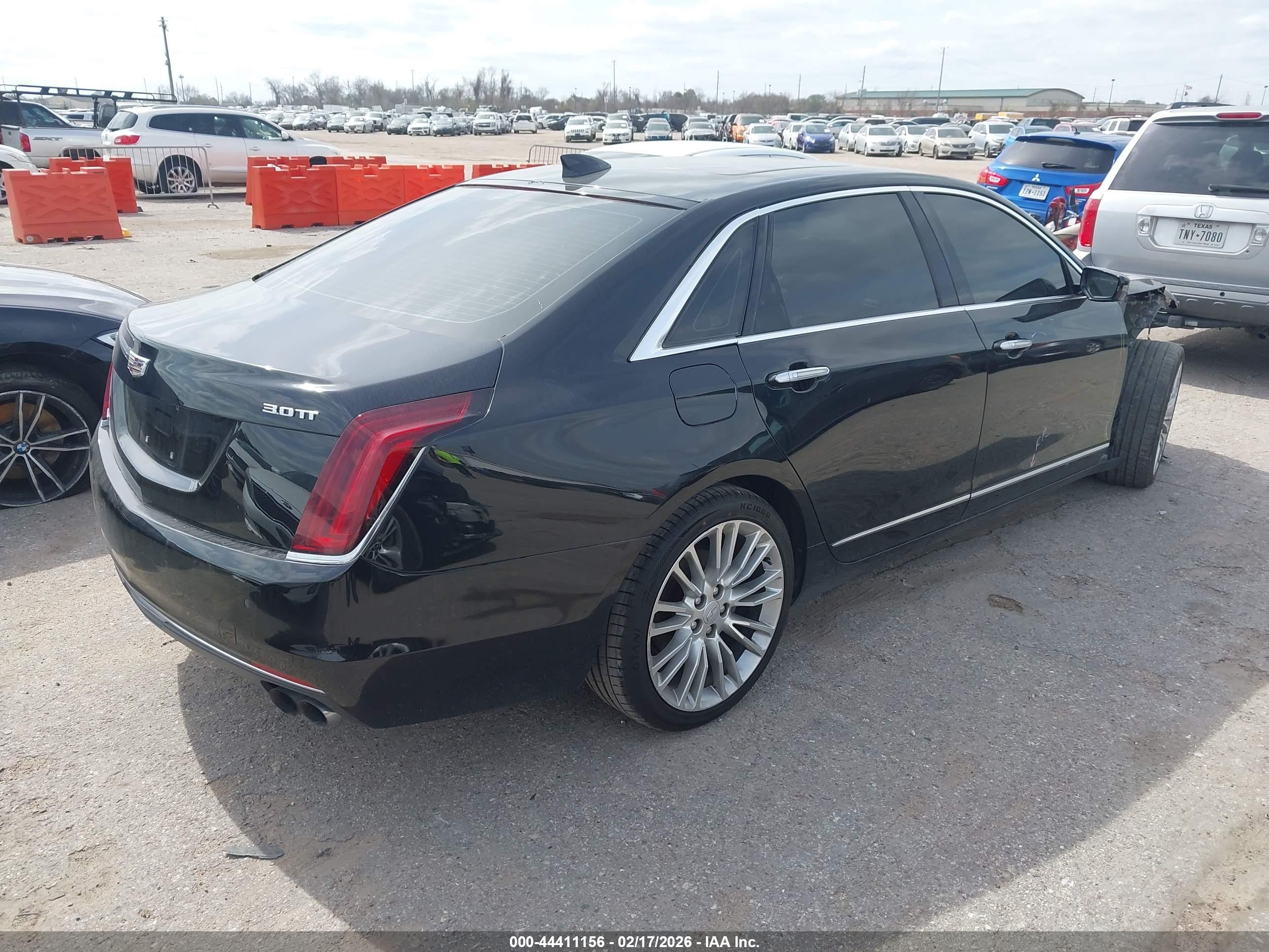 CADILLAC CT6 image 4
