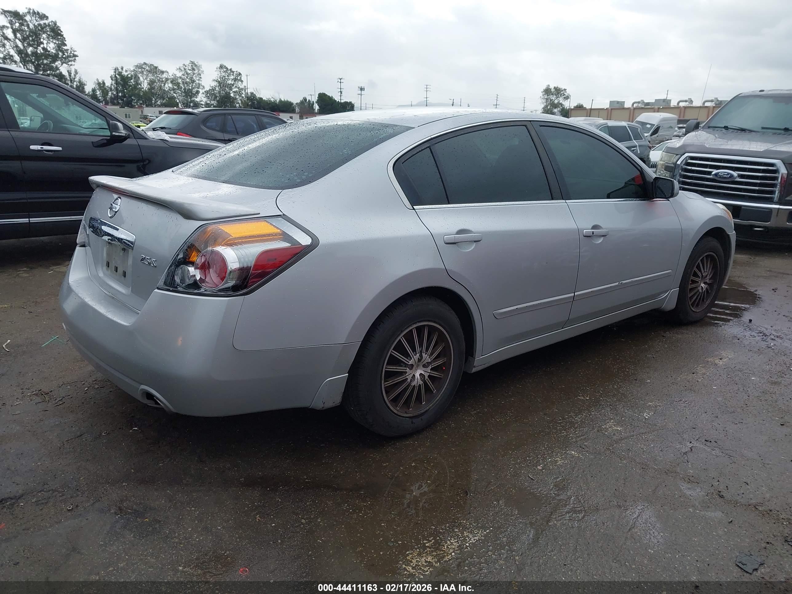 NISSAN ALTIMA image 4
