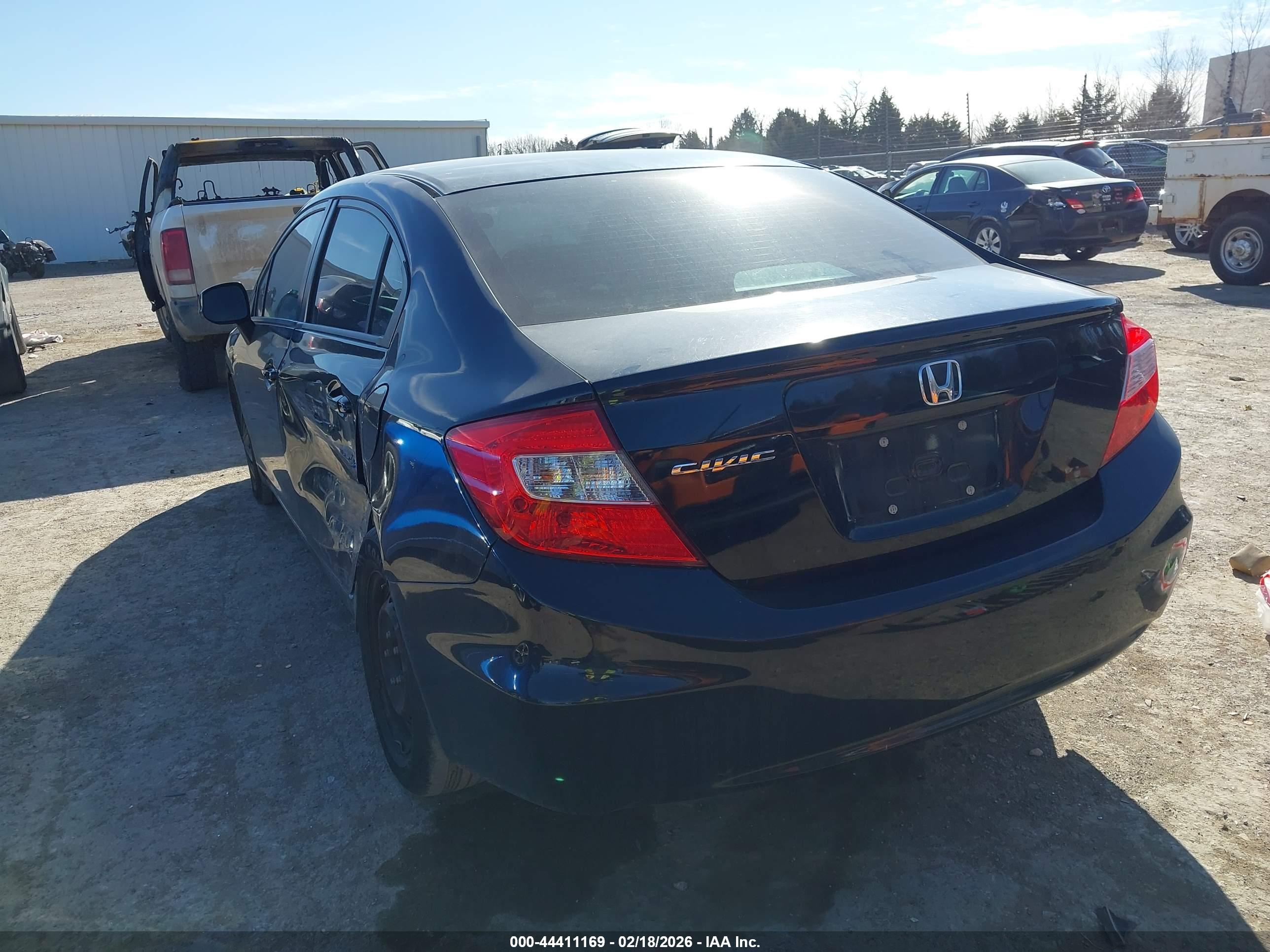 HONDA CIVIC image 3