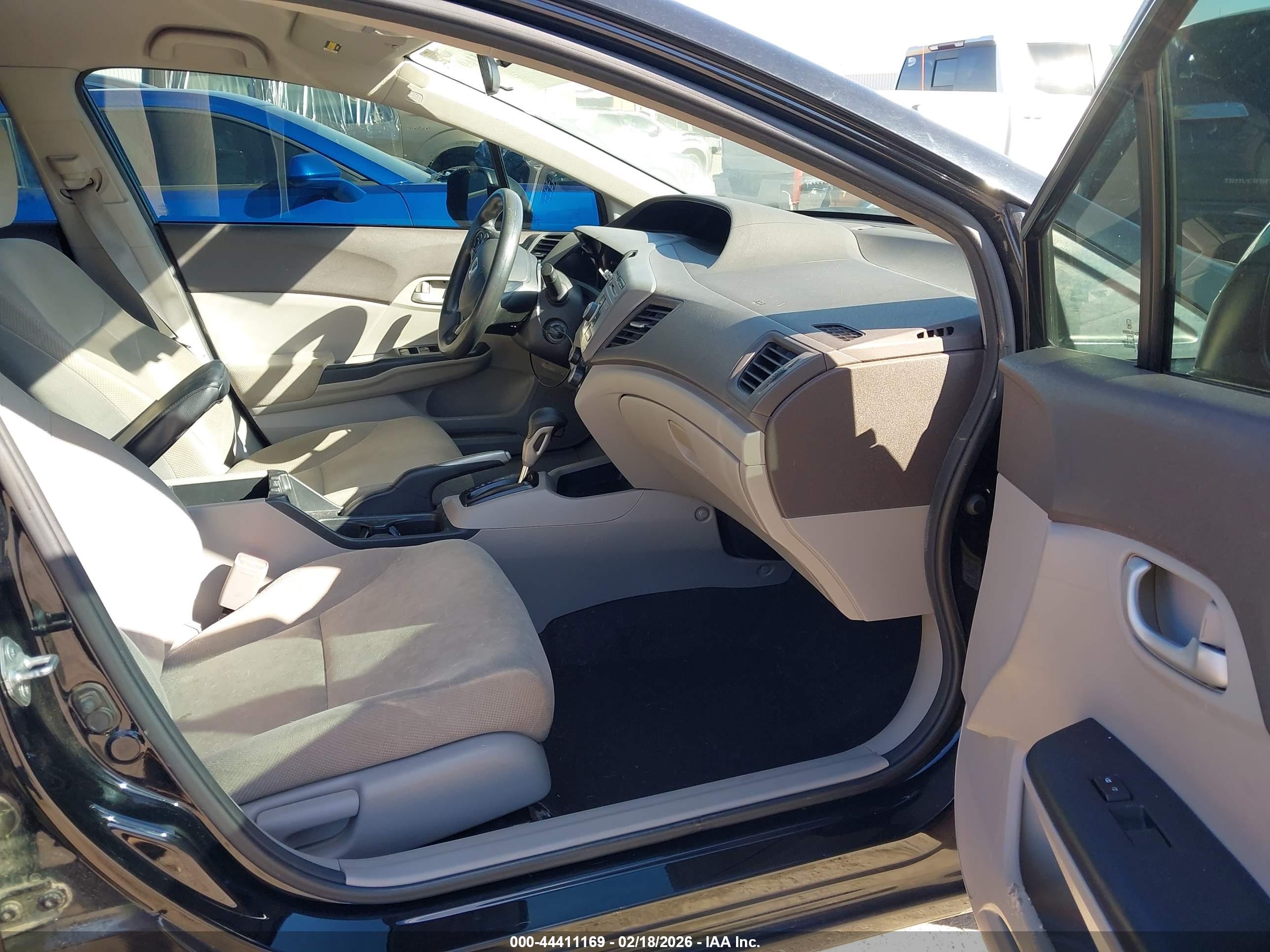 HONDA CIVIC image 5