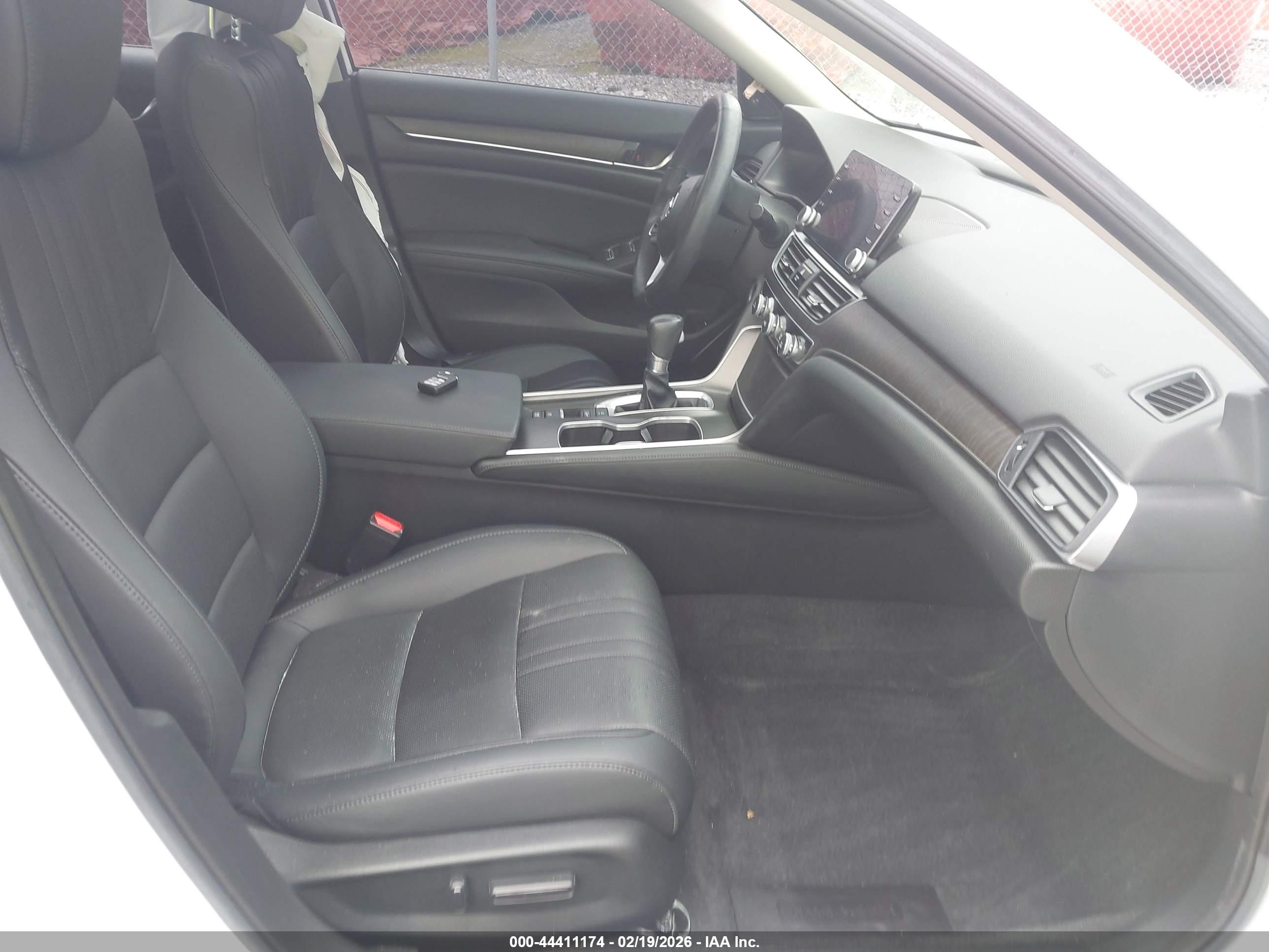 HONDA ACCORD image 5